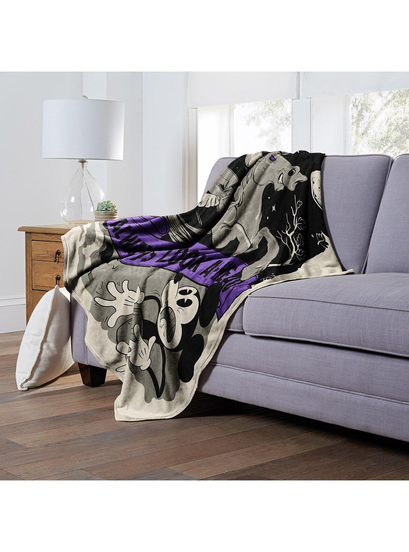 Disney Mickey Mouse Look Ahead Silk Touch Throw, , alternate