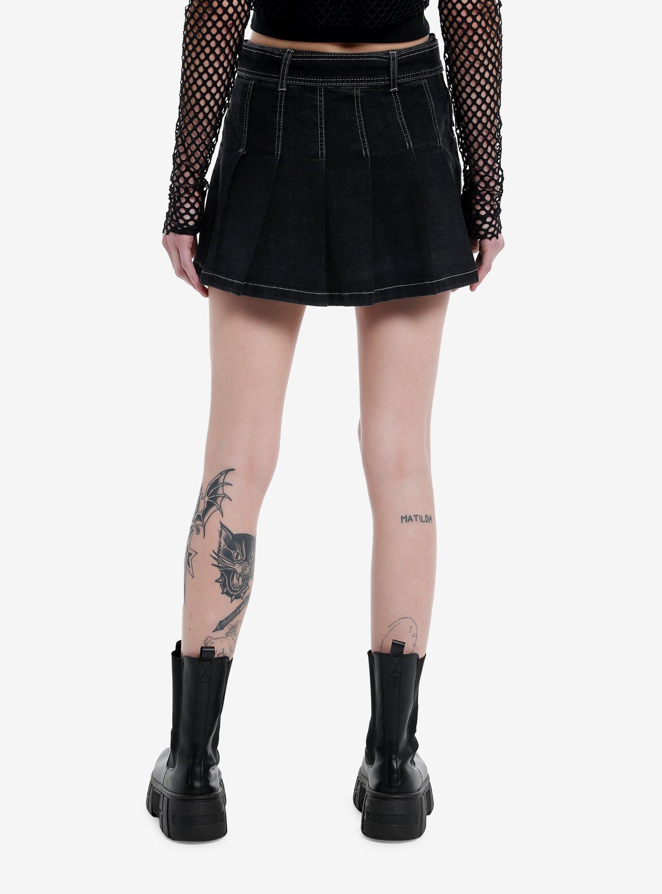 Social Collision Grommet Belt Pleated Denim Skirt, , hi-res