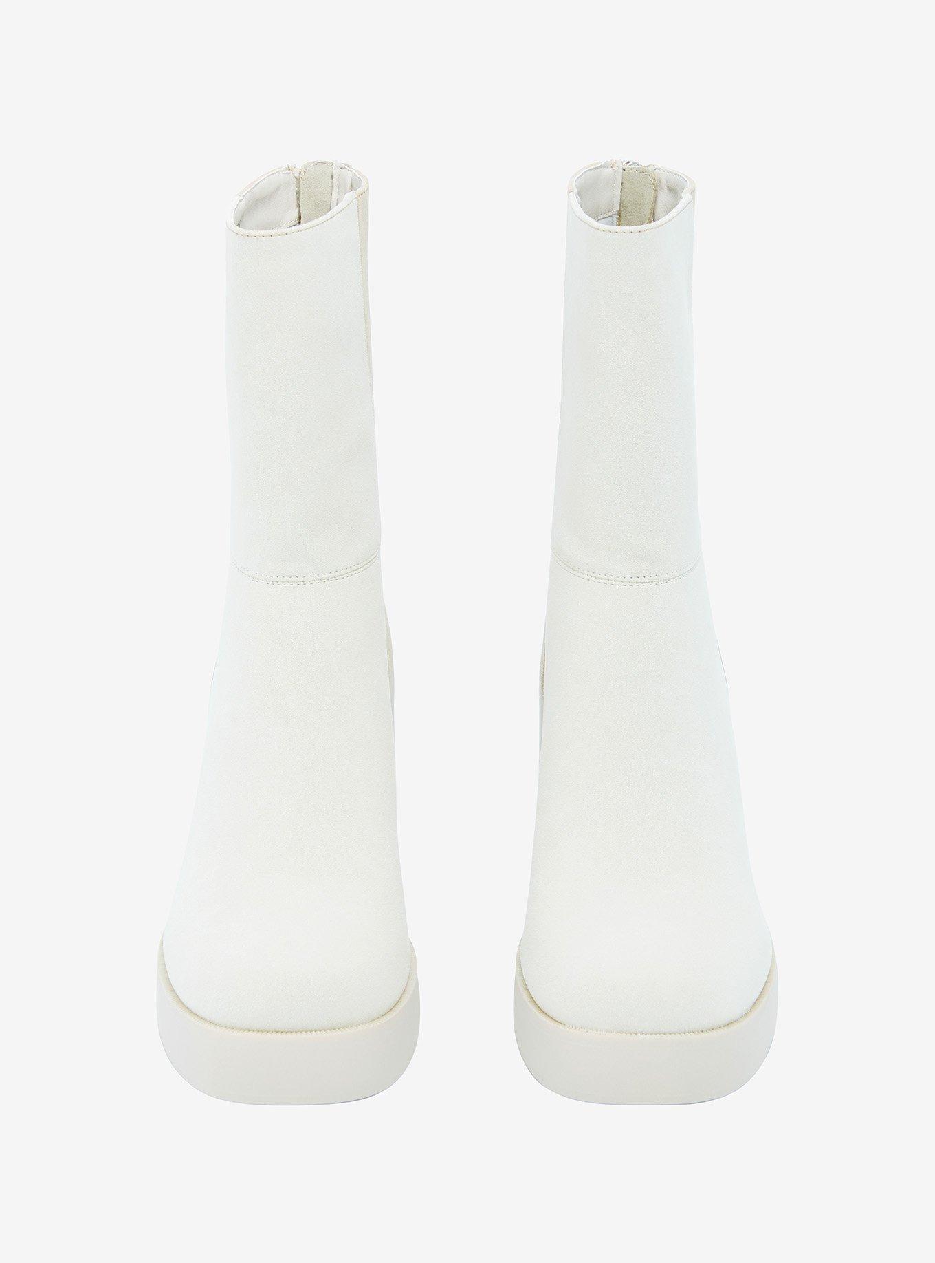 Dirty Laundry Cream & Taupe Color-Block Heel Boots