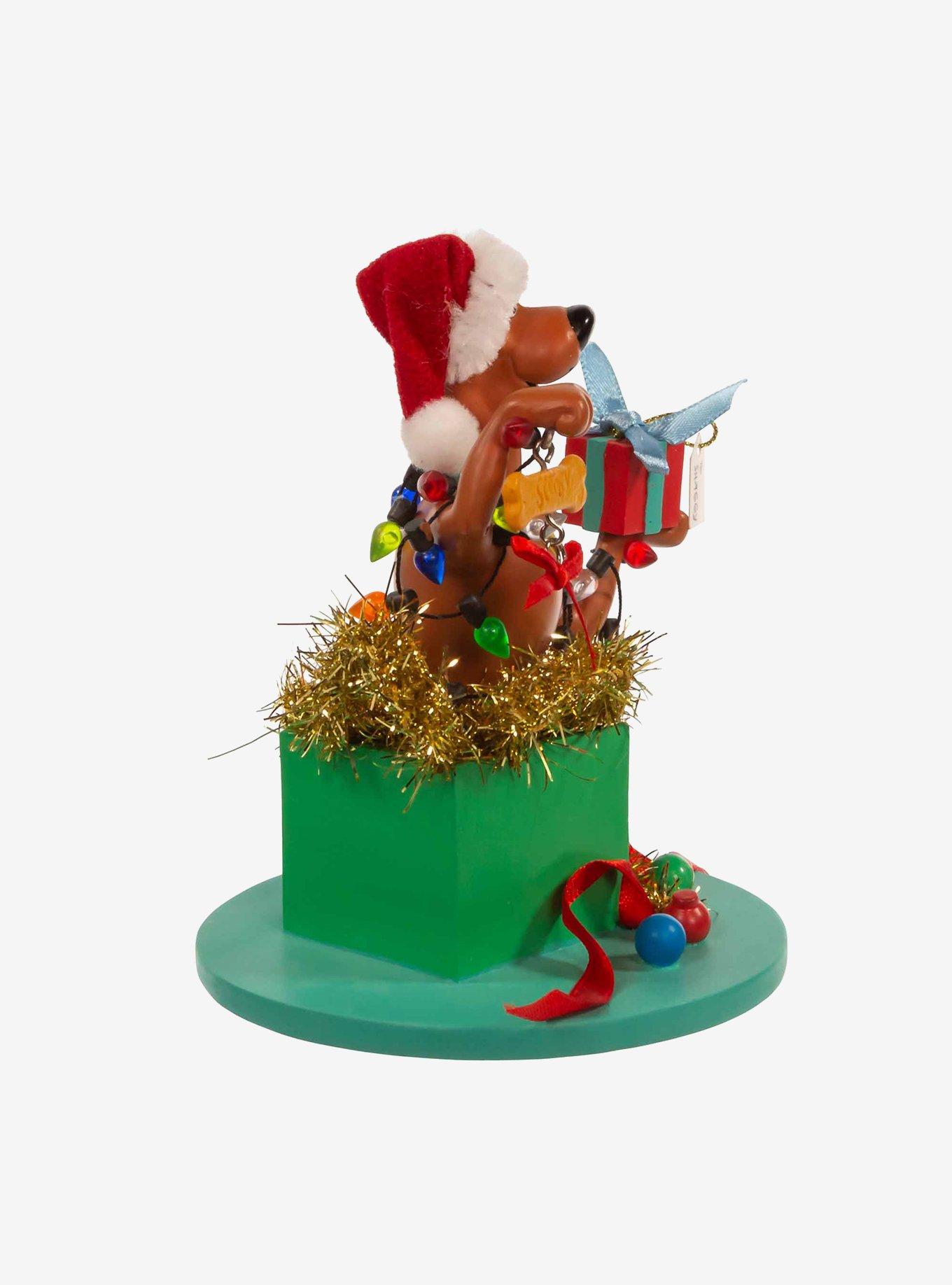 Scooby-Doo! in Present Foam Mache Figure