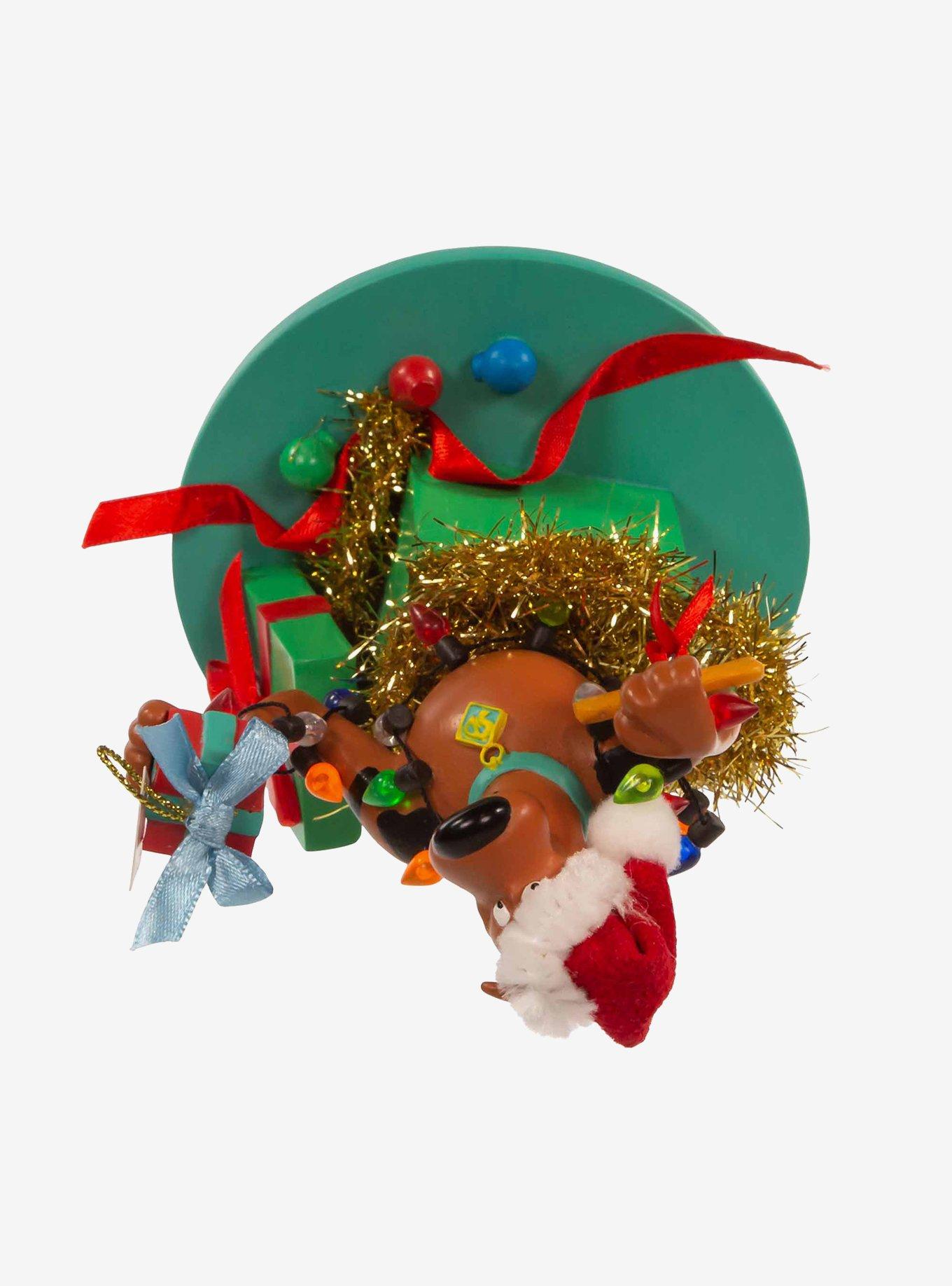 Scooby-Doo! in Present Foam Mache Figure