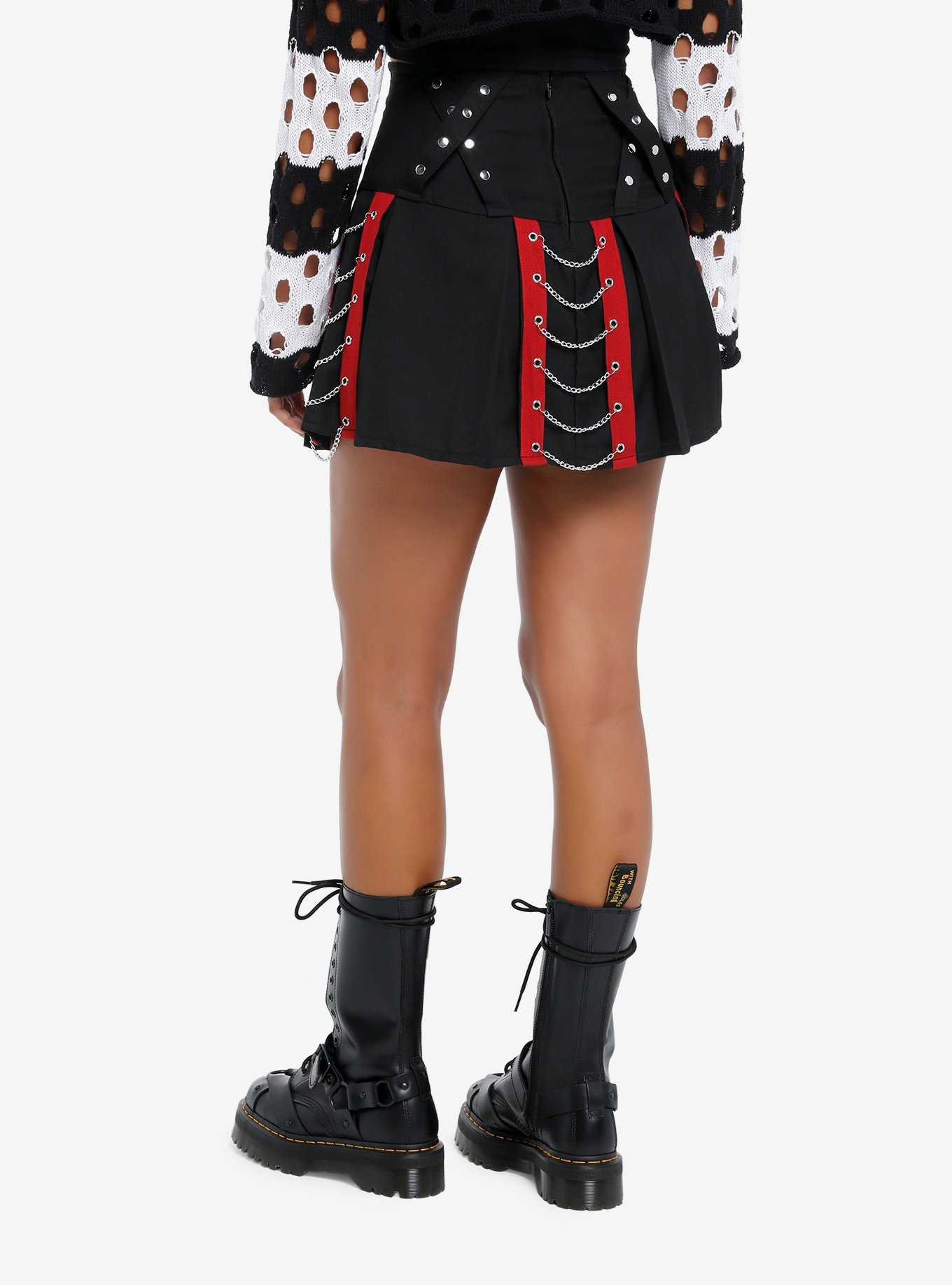 Social Collision Black & Red Chains Pleated Skirt, , hi-res