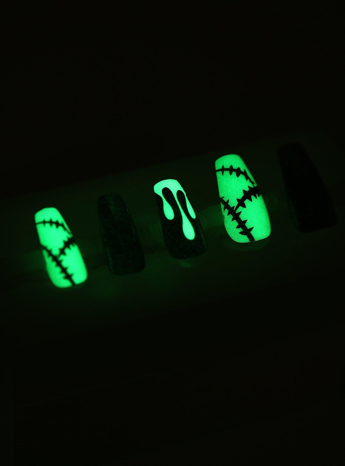 Blackheart Monster Black Glow-In-The-Dark Faux Nail Set