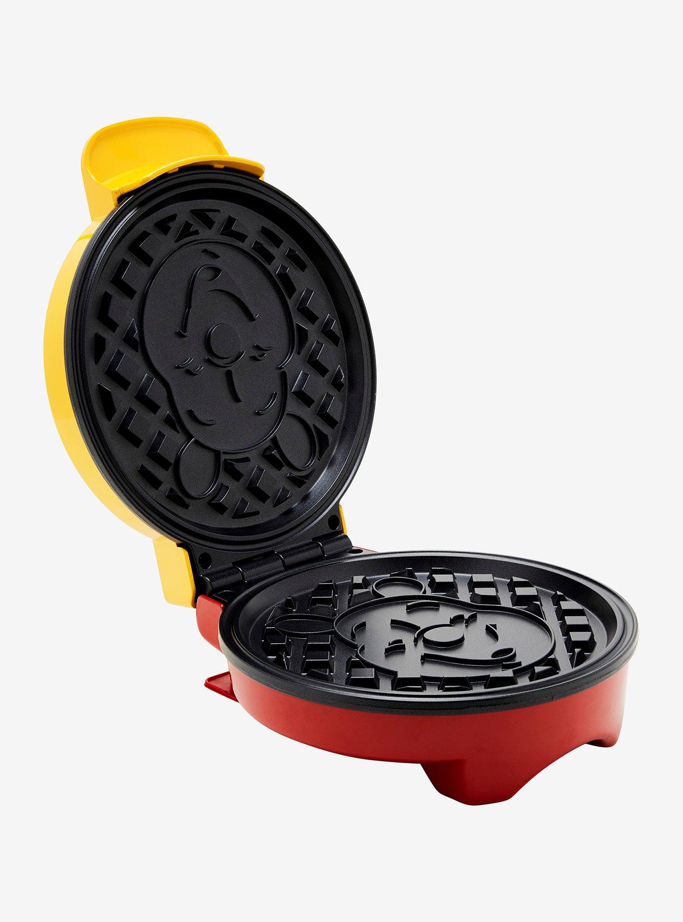 Disney Winnie the Pooh Waffle Maker, , alternate