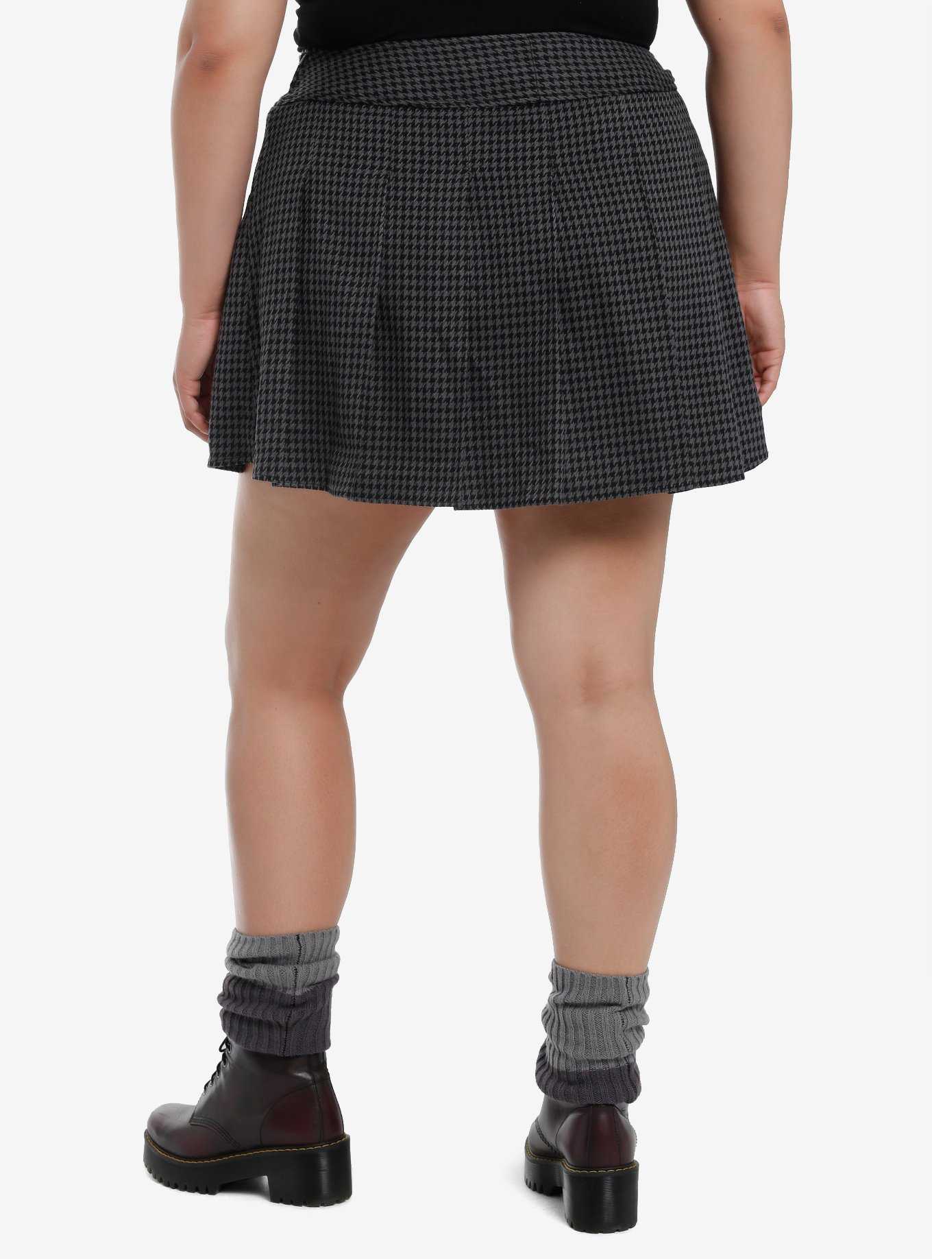 Social Collision Black & Grey Houndstooth Pleated Skirt Plus Size, , hi-res