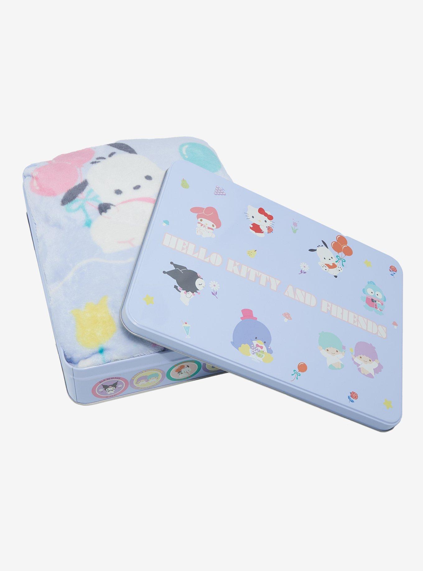 Sanrio Hello Kitty and Friends Patterned Fleece Throw — BoxLunch Exclusive