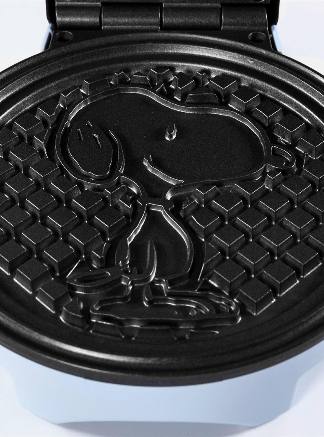 Peanuts Snoopy Waffle Maker, , alternate