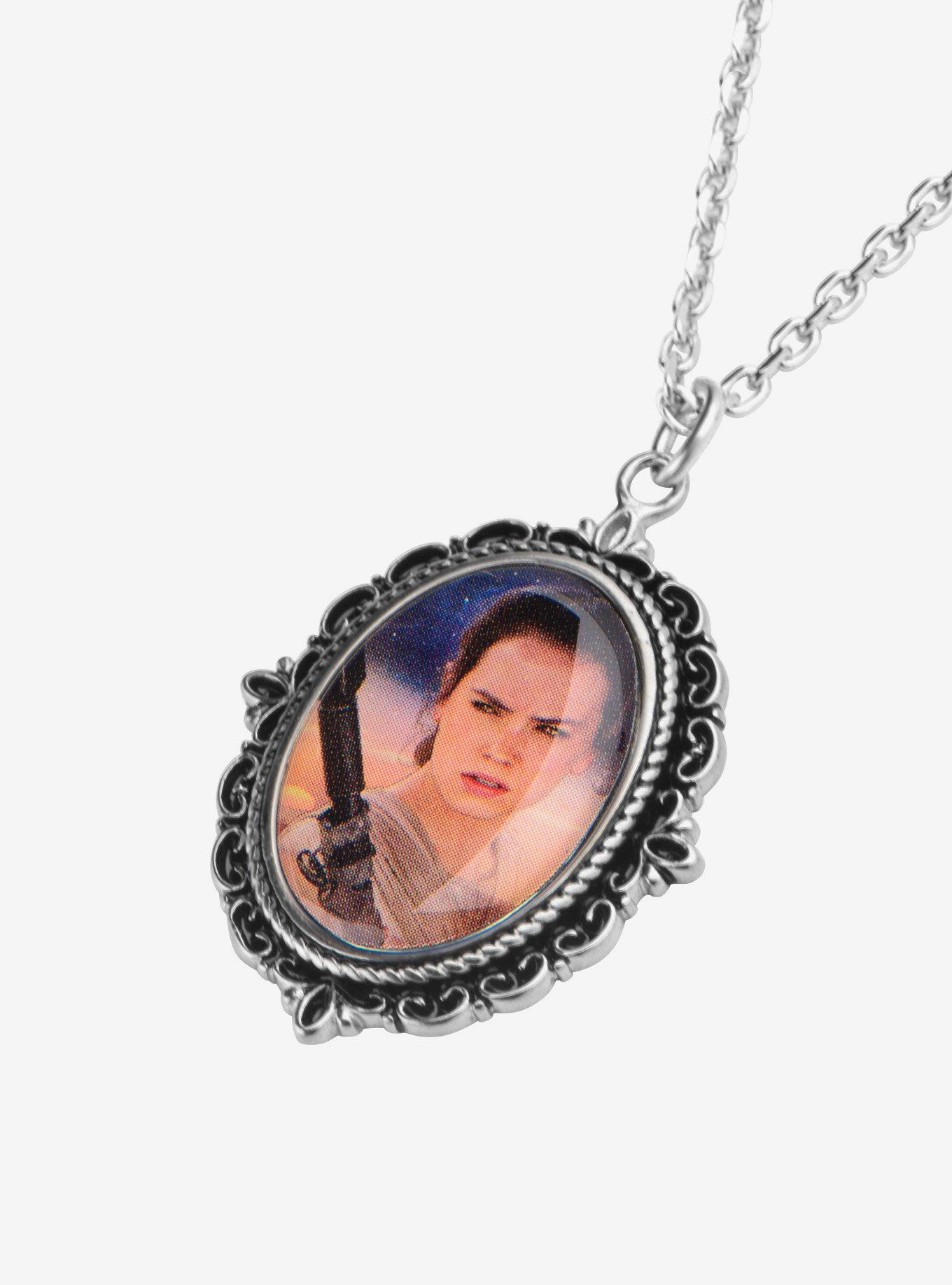 Star Wars Episode VII: The Force Awakens Rey Cameo Pendant Necklace, , alternate