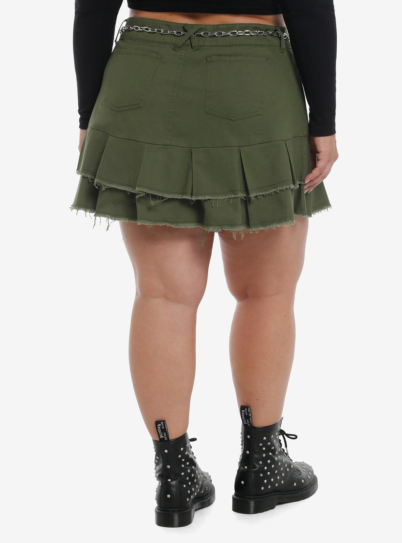 Social Collision Green Tiered Pleated Skirt With Belt Plus Size, , hi-res