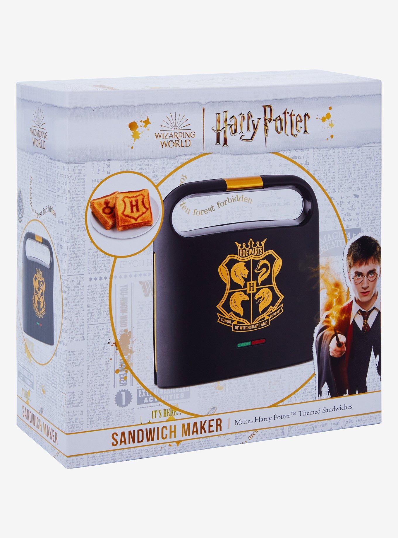 Harry Potter Hogwarts School of Witchcraft and Wizardry Panini Press, , alternate