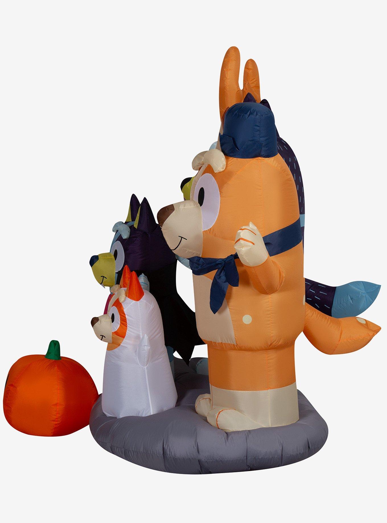 Bluey and Family Scene Inflatable Decor