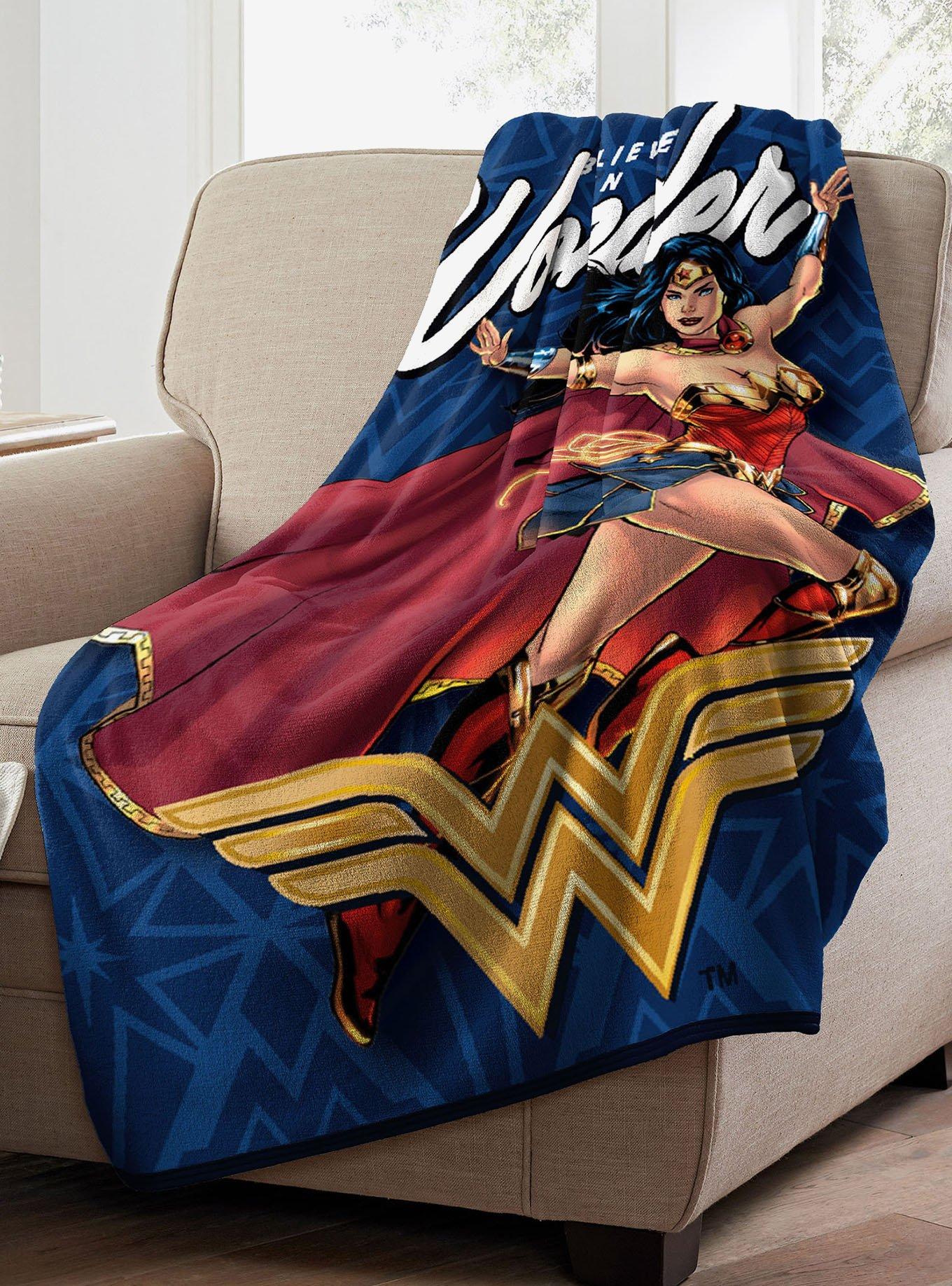 DC Comics Wonder Woman Believe In Wonder Micro Raschel Throw, , alternate