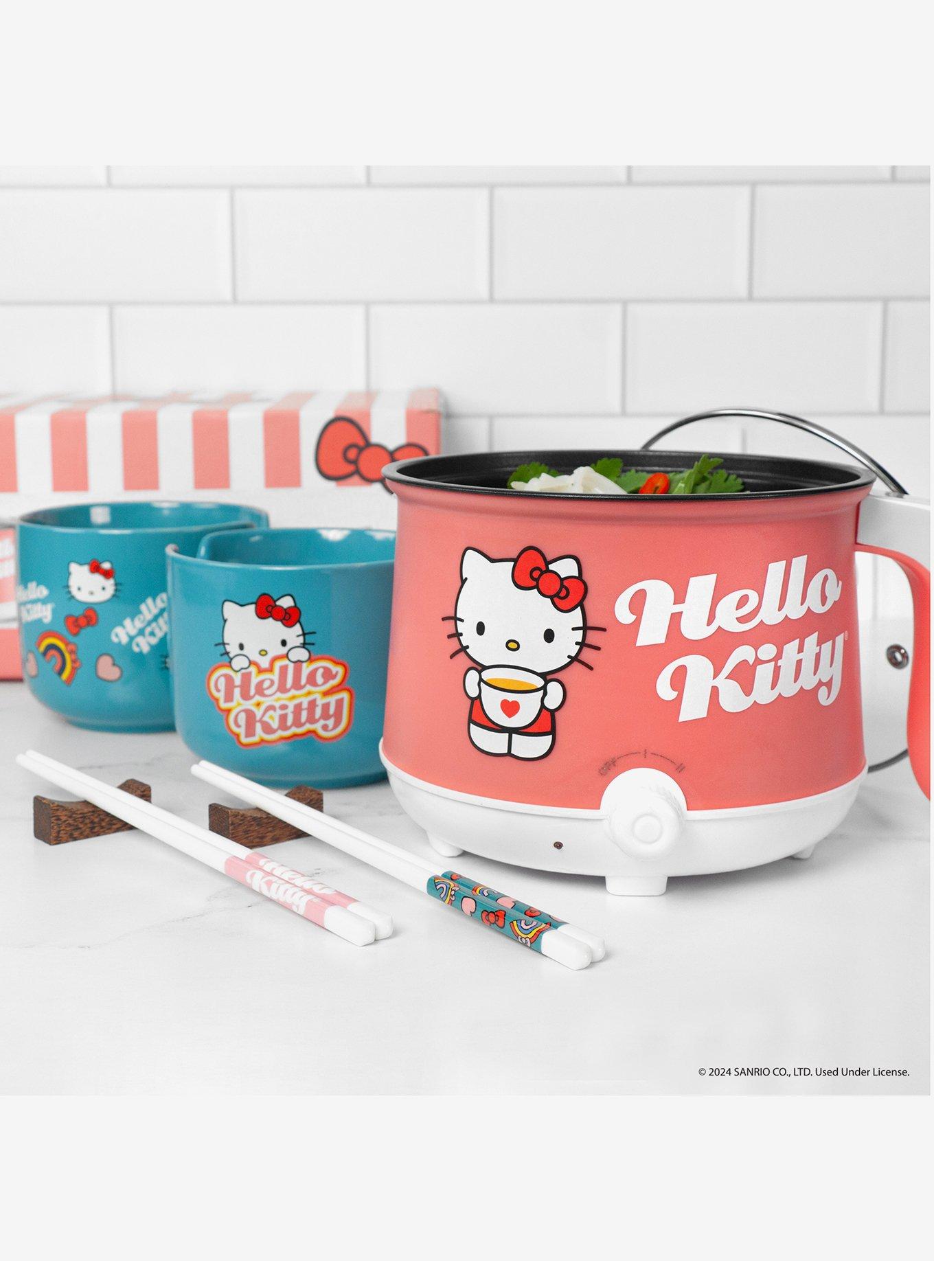 Hello Kitty Hot Pot with Ramen Bowls, , alternate