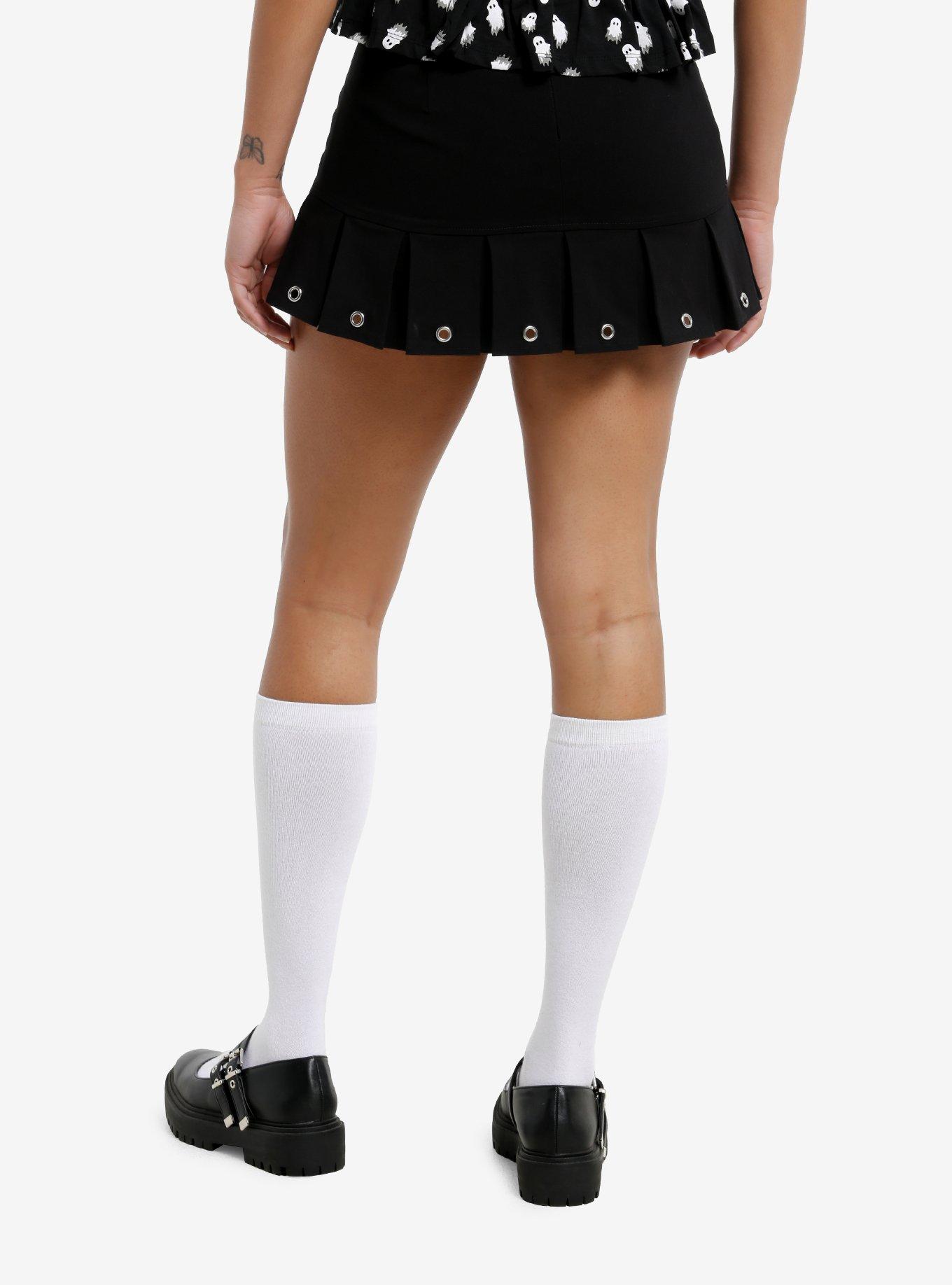 Black Buckle Grommet Pleated Mini Skort, , hi-res