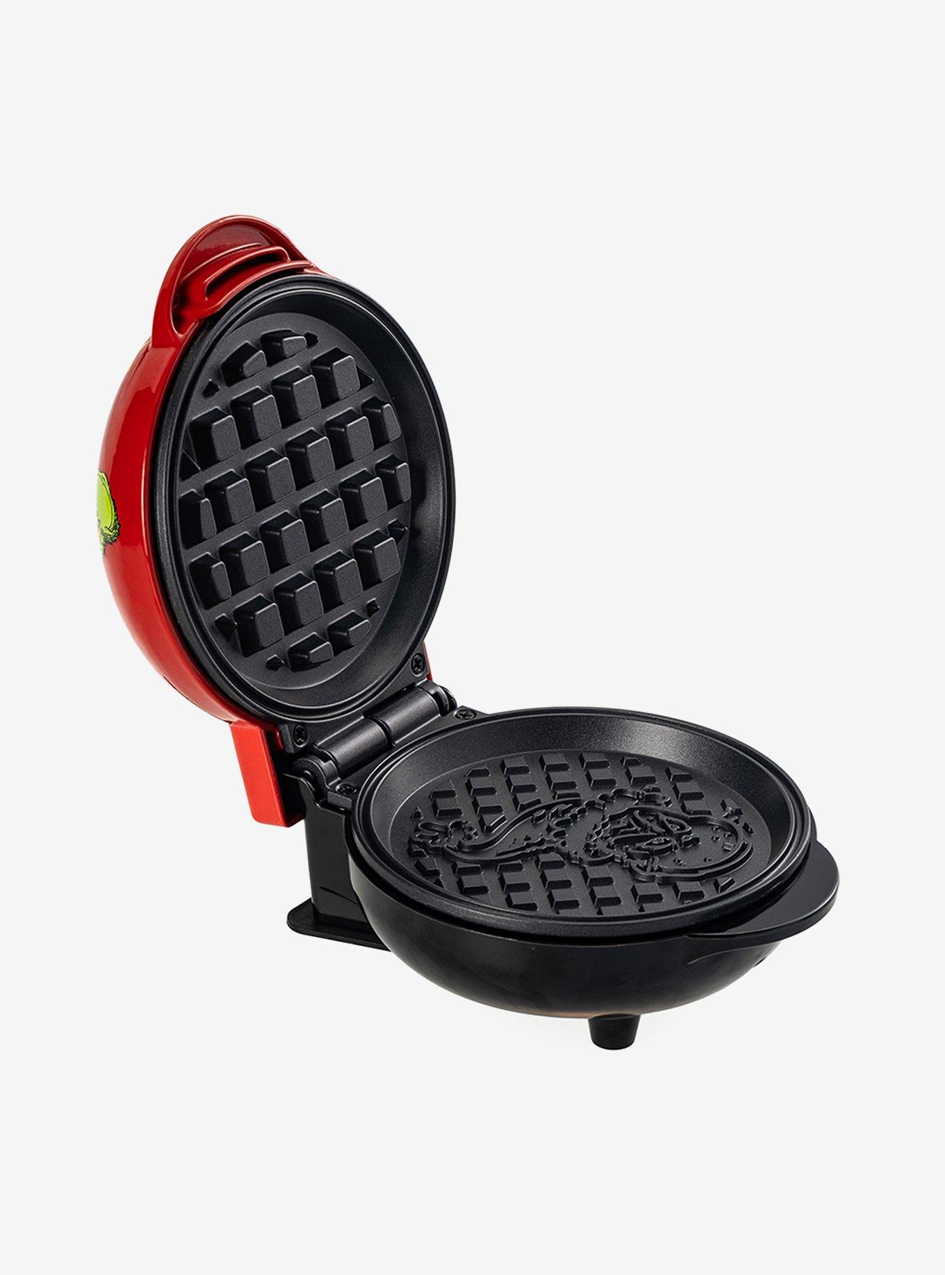 Dr. Seuss How The Grinch Stole Christmas! Waffle Maker - Thumbnail 3