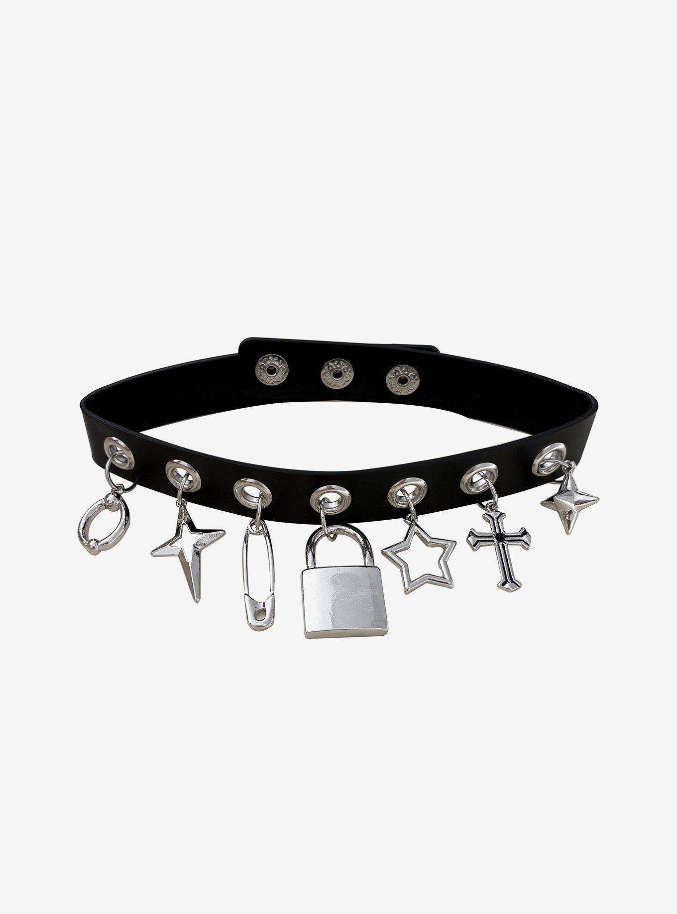 Lock Star Charm Grommet Choker, , hi-res