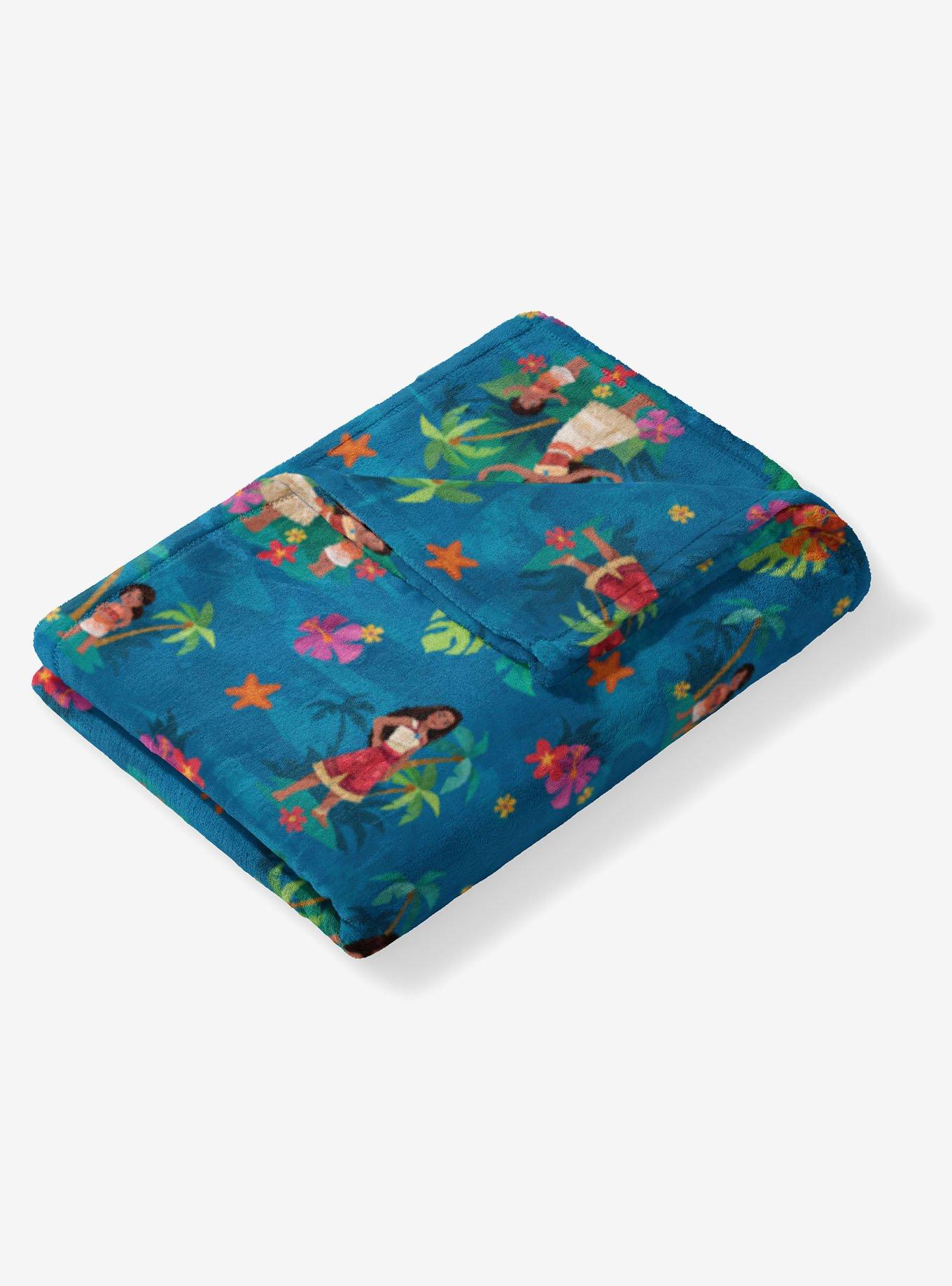 Disney Moana 2 Moana Simea Pattern 50" Silk Touch Throw Blanket, , alternate