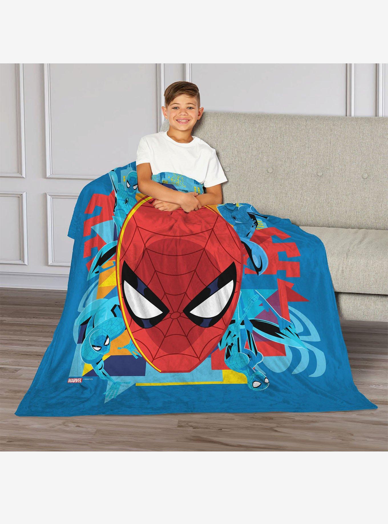 Marvel Spider-Man Wall Crawler 50" Silk Touch Throw Blanket, , alternate