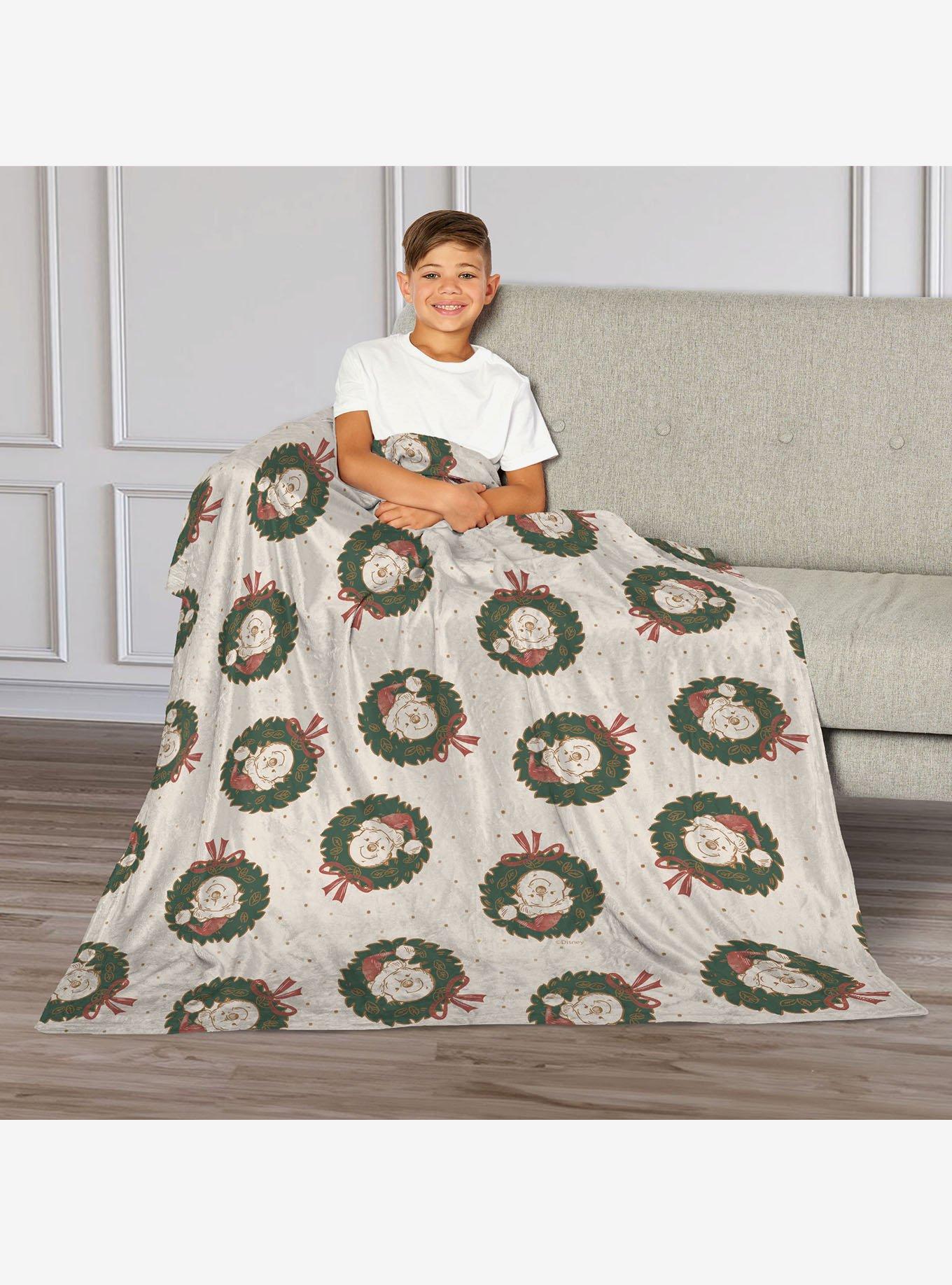 Disney Winnie the Pooh Pooh Wreath 50" Silk Touch Throw Blanket, , alternate