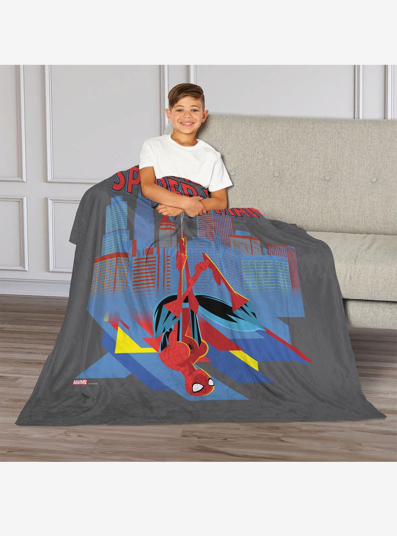 Marvel Spider-Man Amazing Cityscape 40" Silk Touch Throw Blanket, , alternate