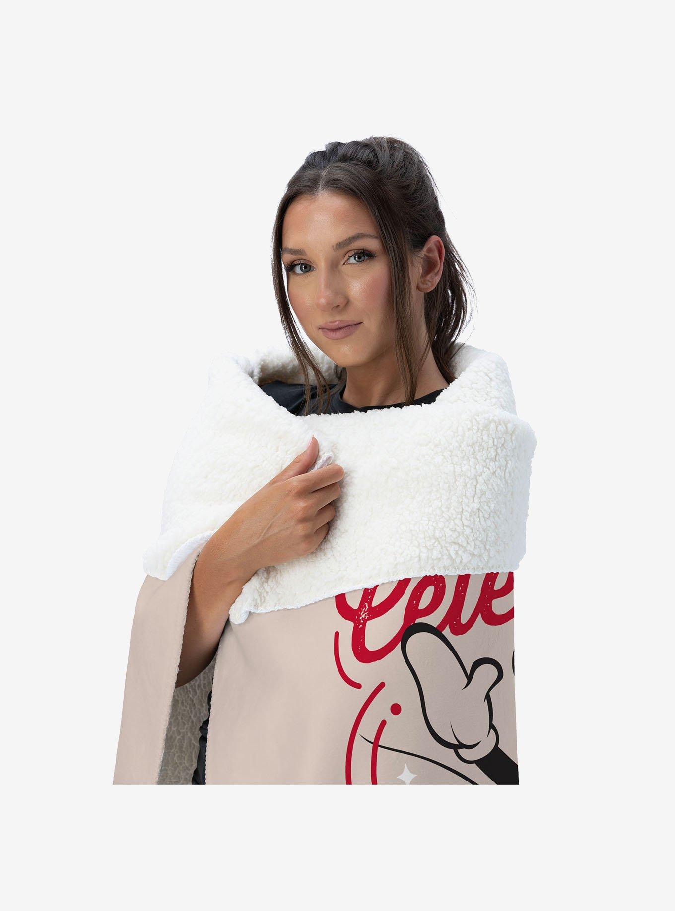 Disney Minnie Mouse Celebrate The Season Silk Touch Sherpa Throw Blanket, , alternate