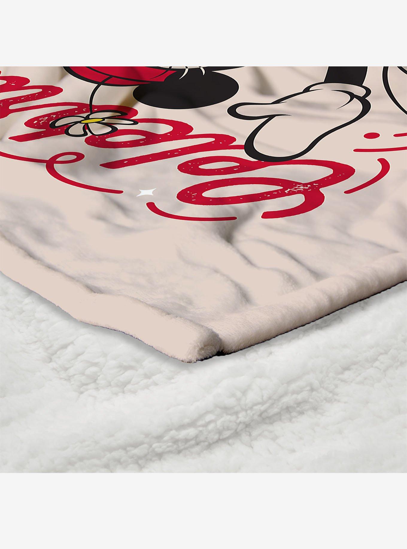 Disney Minnie Mouse Celebrate The Season Silk Touch Sherpa Throw Blanket, , alternate
