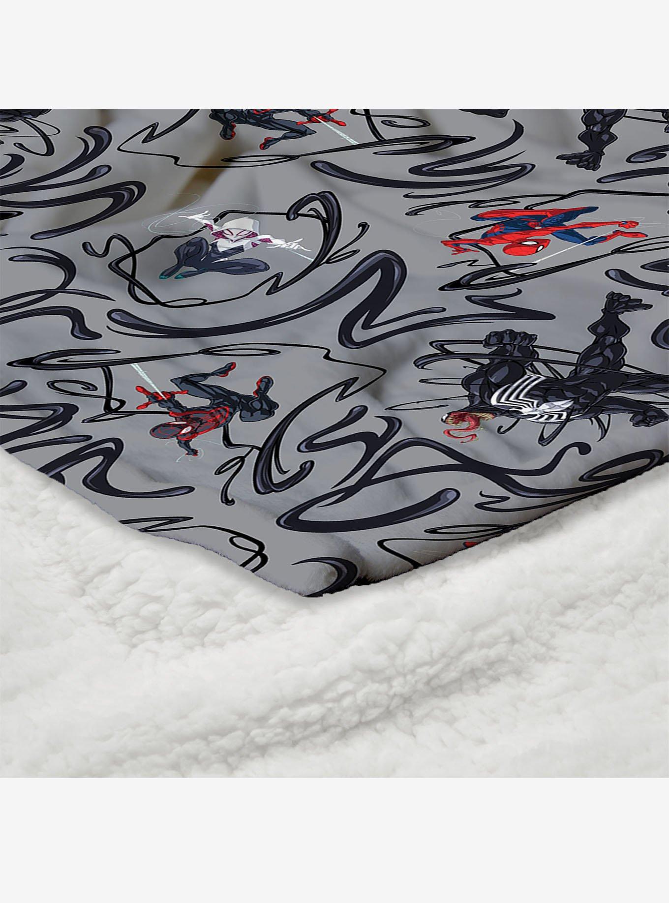 Marvel Spider-Man Spidey Venom Pattern Silk Touch Sherpa Throw Blanket, , hi-res