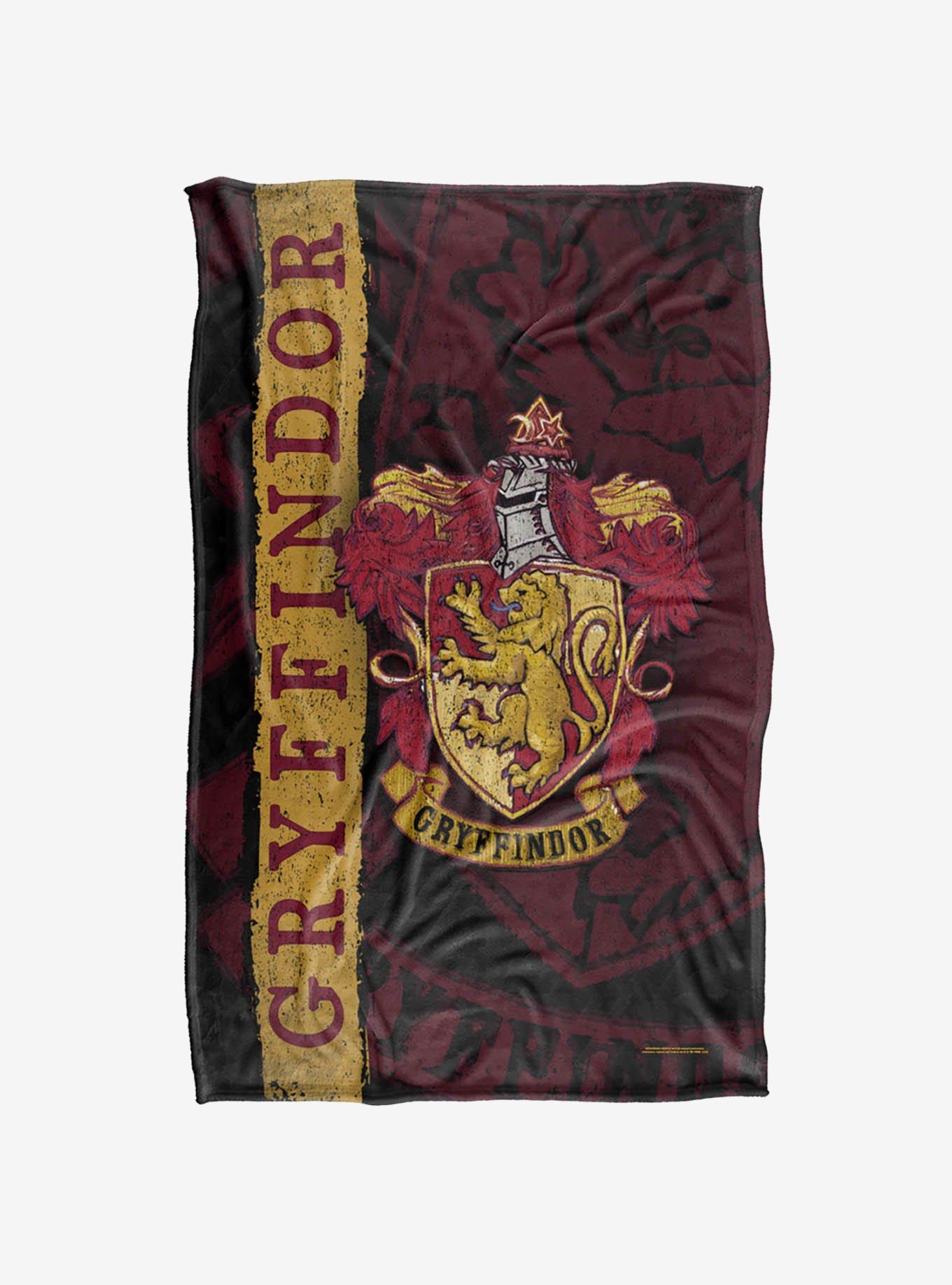 Harry Potter Gryffindor House Crest 36x58" Throw Blanket, , hi-res