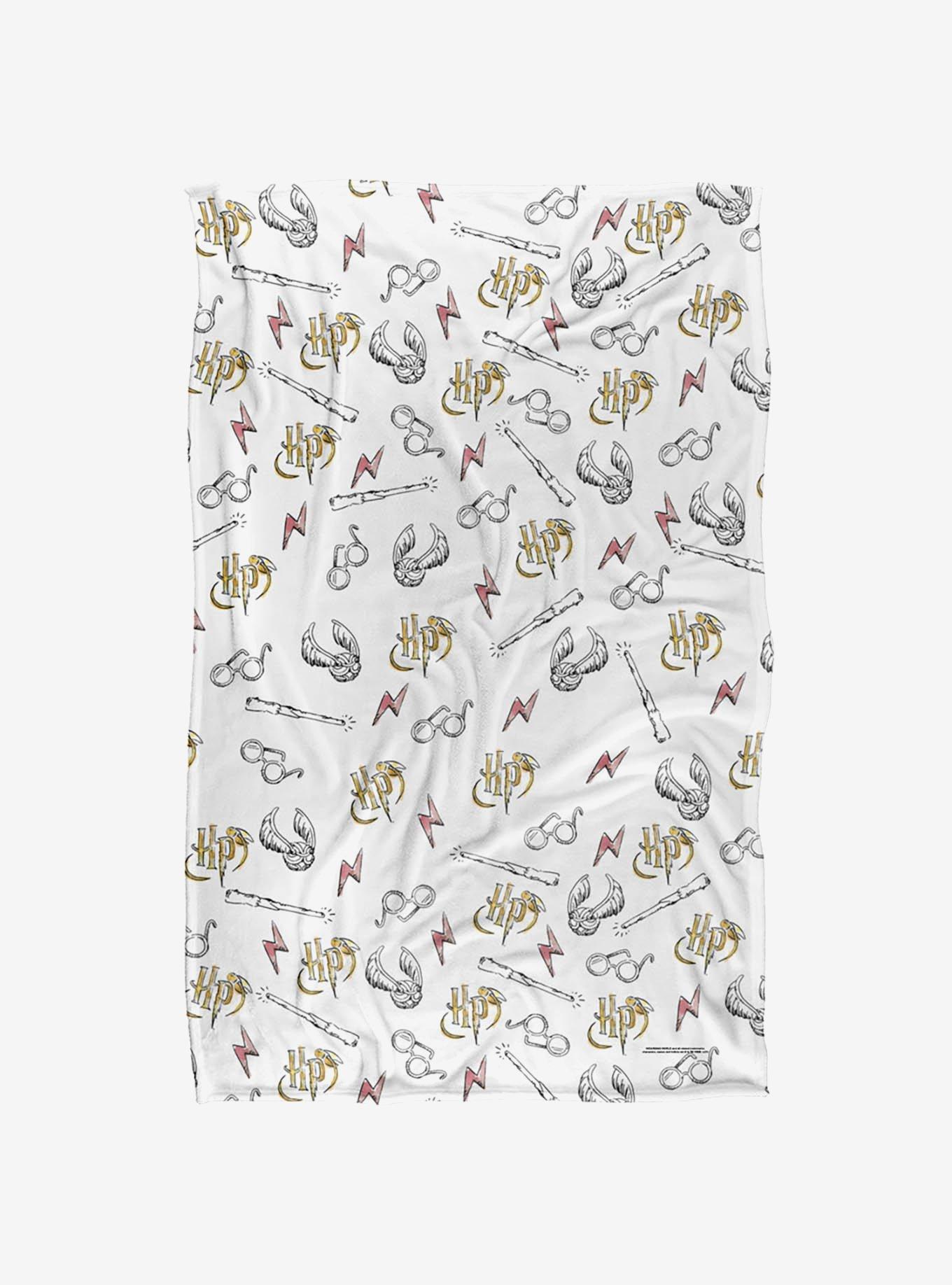 Harry Potter Whimsical Water Color 36x58" Throw Blanket, , hi-res