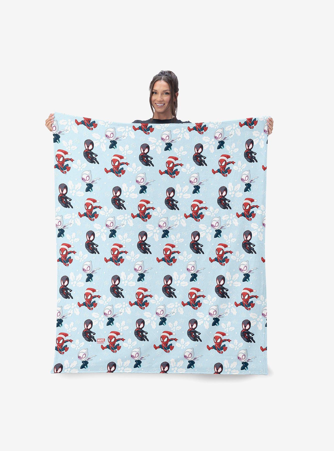 Marvel Spider-Man Winter Spidey 50x60" Silk Touch Throw Blanket, , hi-res