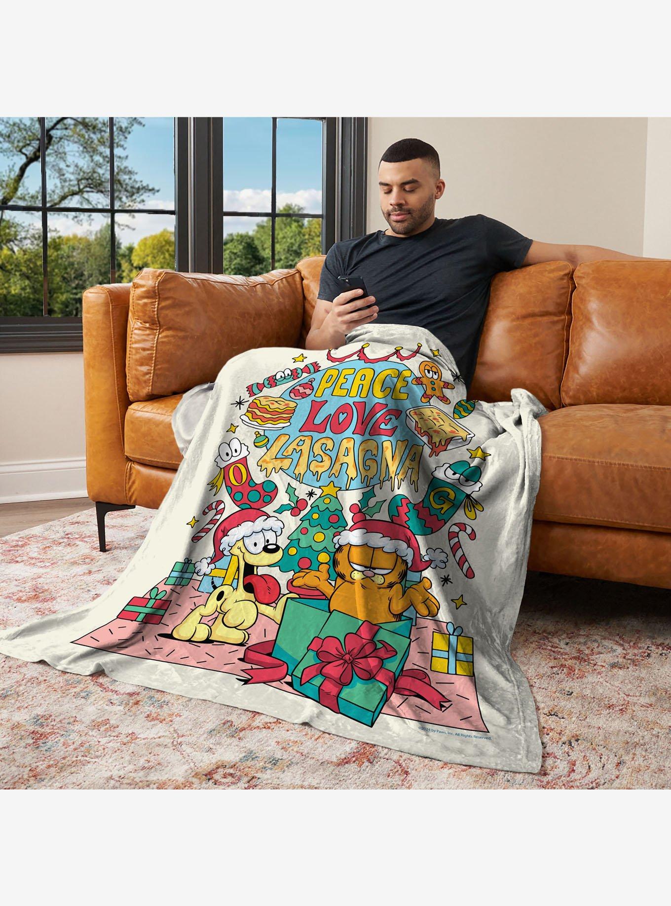 Garfield Peace Love Lasagna 50x60" Silk Touch Throw Blanket, , alternate