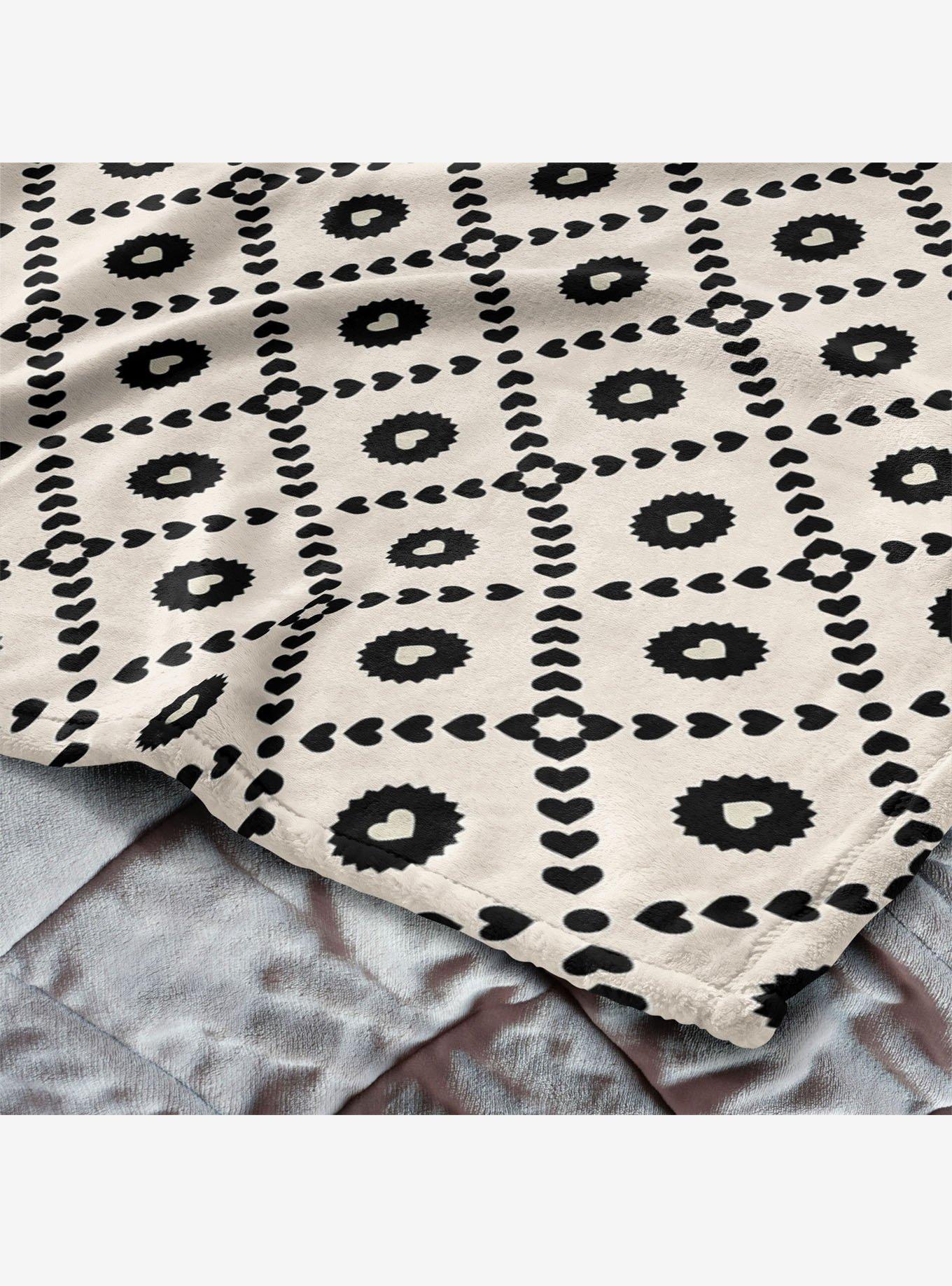 Black Hearts 60x80" Silk Touch Throw Blanket, , alternate