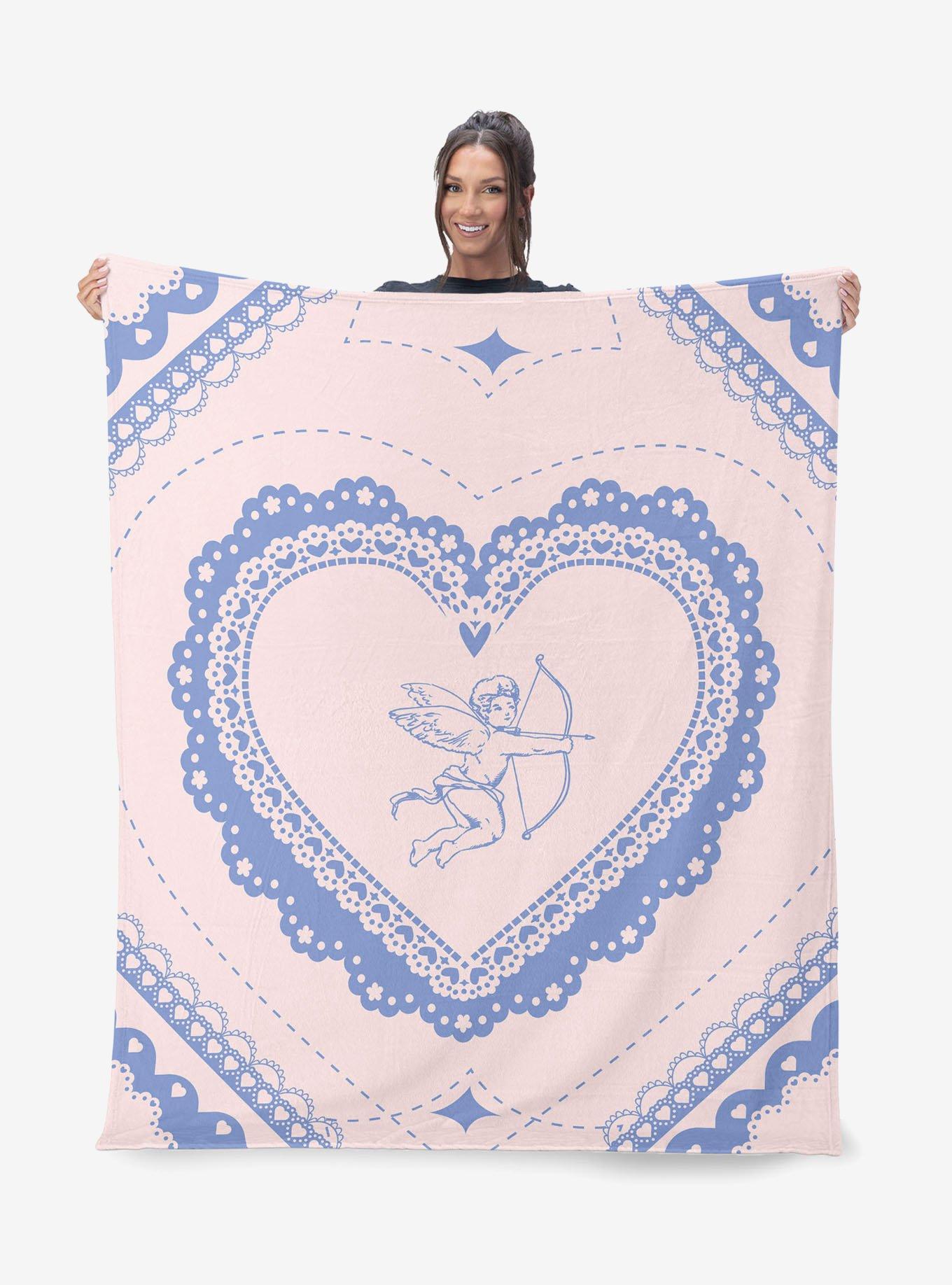 Vintage Hearts Silk Touch Sherpa Throw Blanket, , hi-res