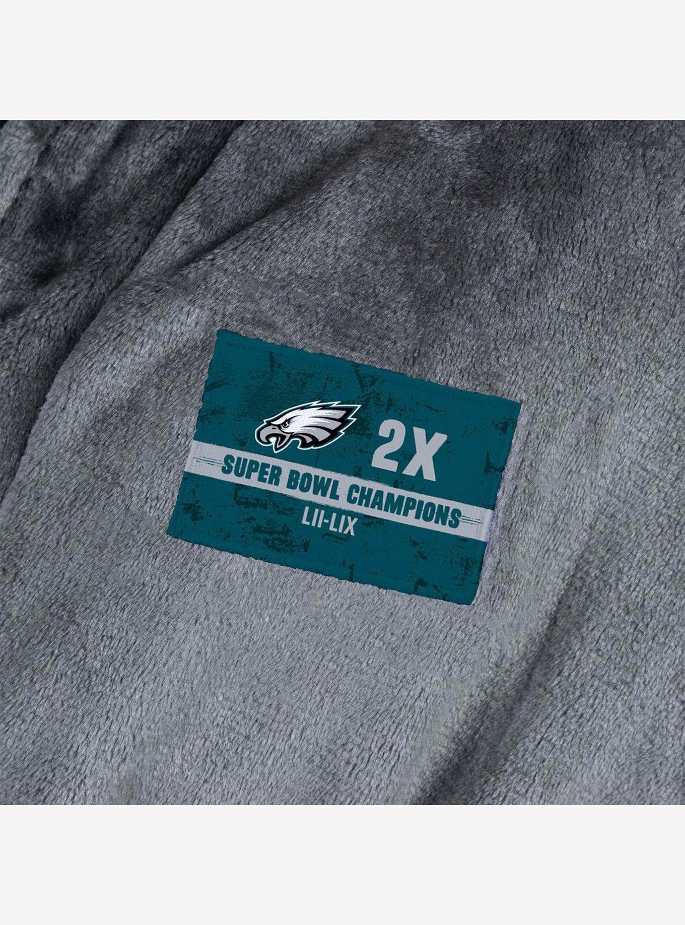 NFL 2025 Super Bowl LIX Philadelphia Eagles Multi Champ Reign L/XL Silk Touch Robe, , alternate