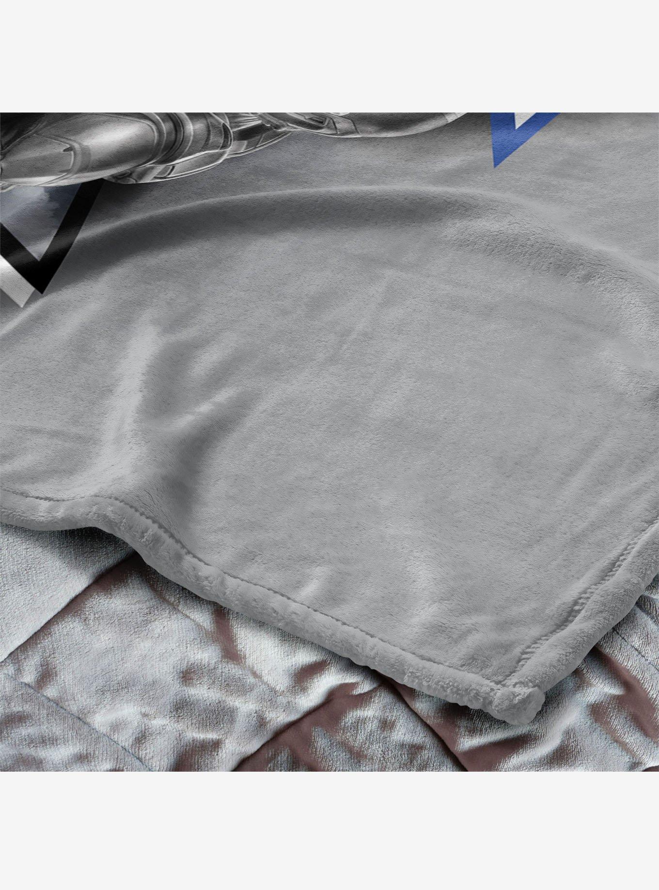 Marvel Captain America: Brave New World Expert Fighters 40x50" Silk Touch Throw Blanket, , alternate