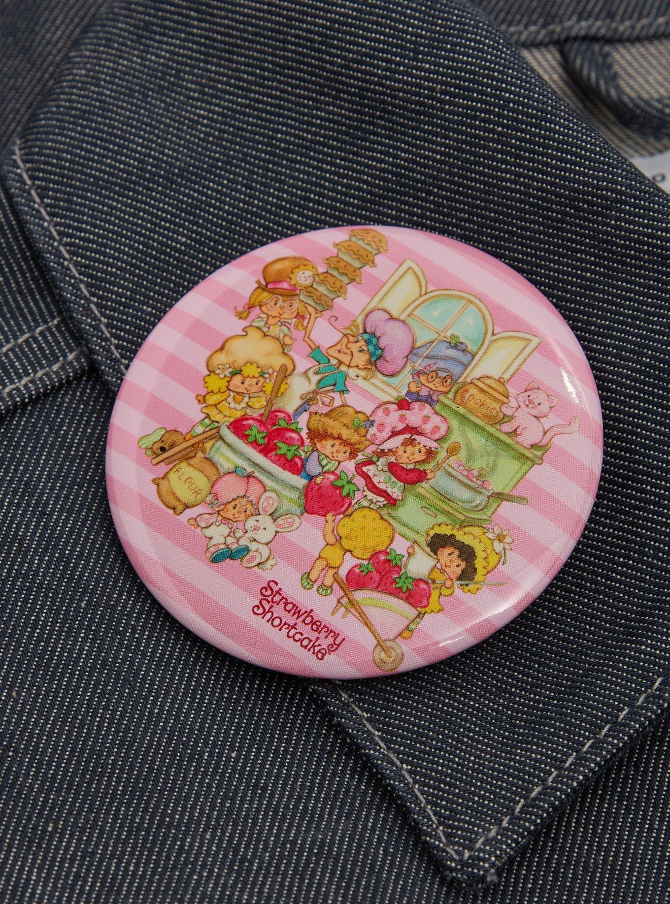 Strawberry Shortcake Baking Scene Circle Button Pin, , alternate