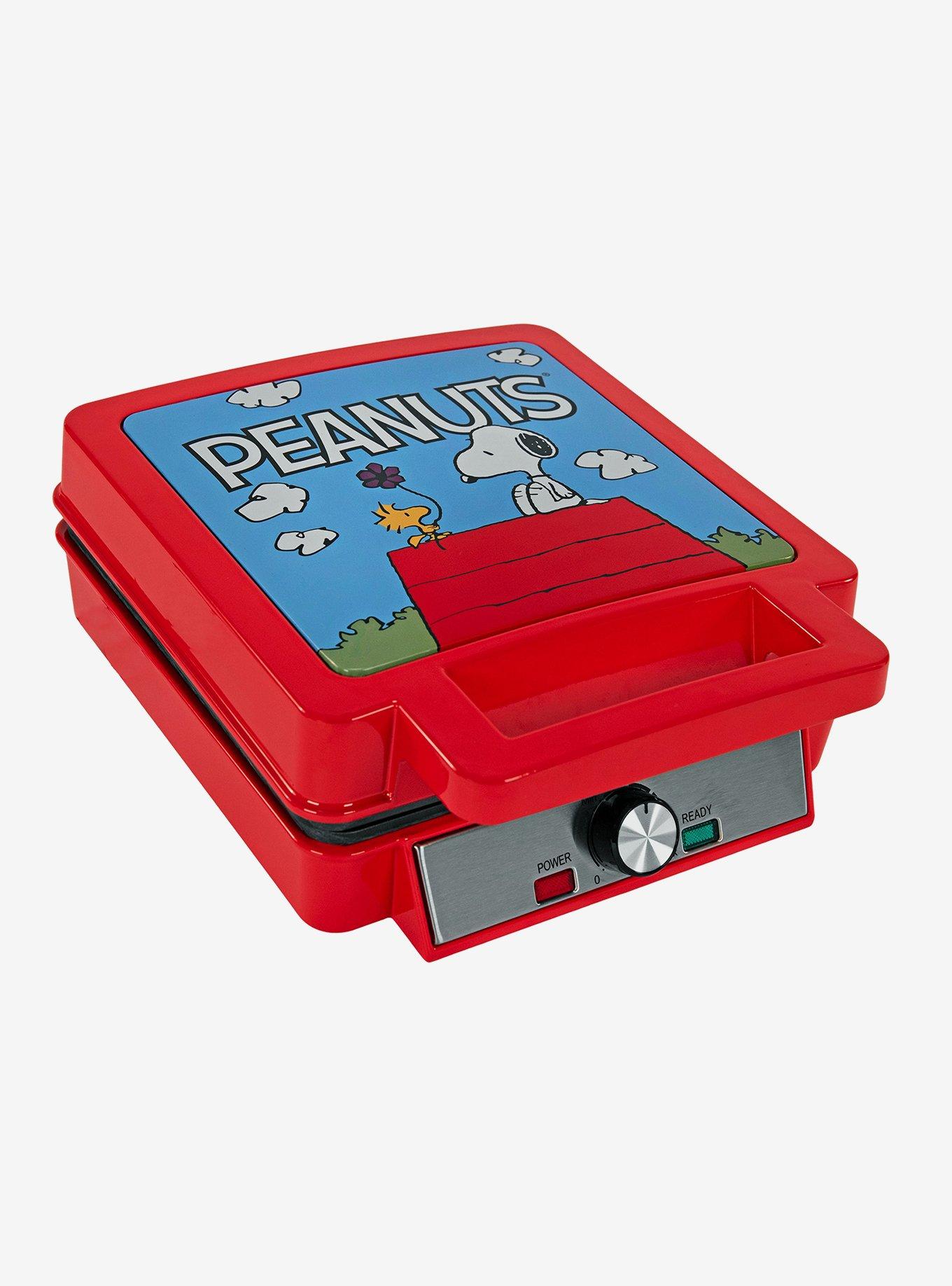 Peanuts Snoopy & Woodstock Deluxe Waffle Maker, , hi-res