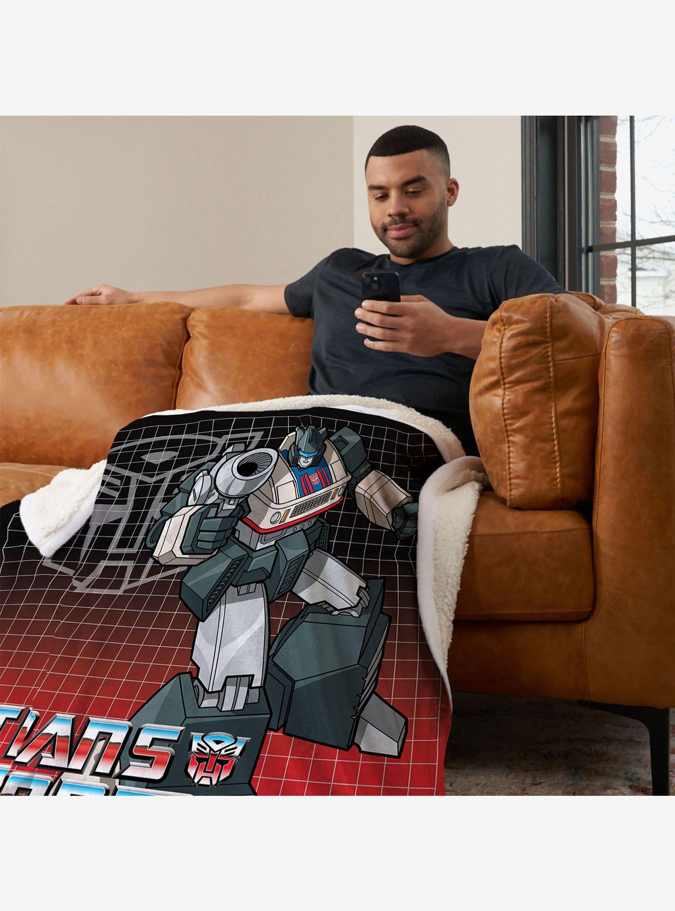 Transformers G1 Grid Bumblebee Silk Touch Sherpa Throw Blanket, , hi-res