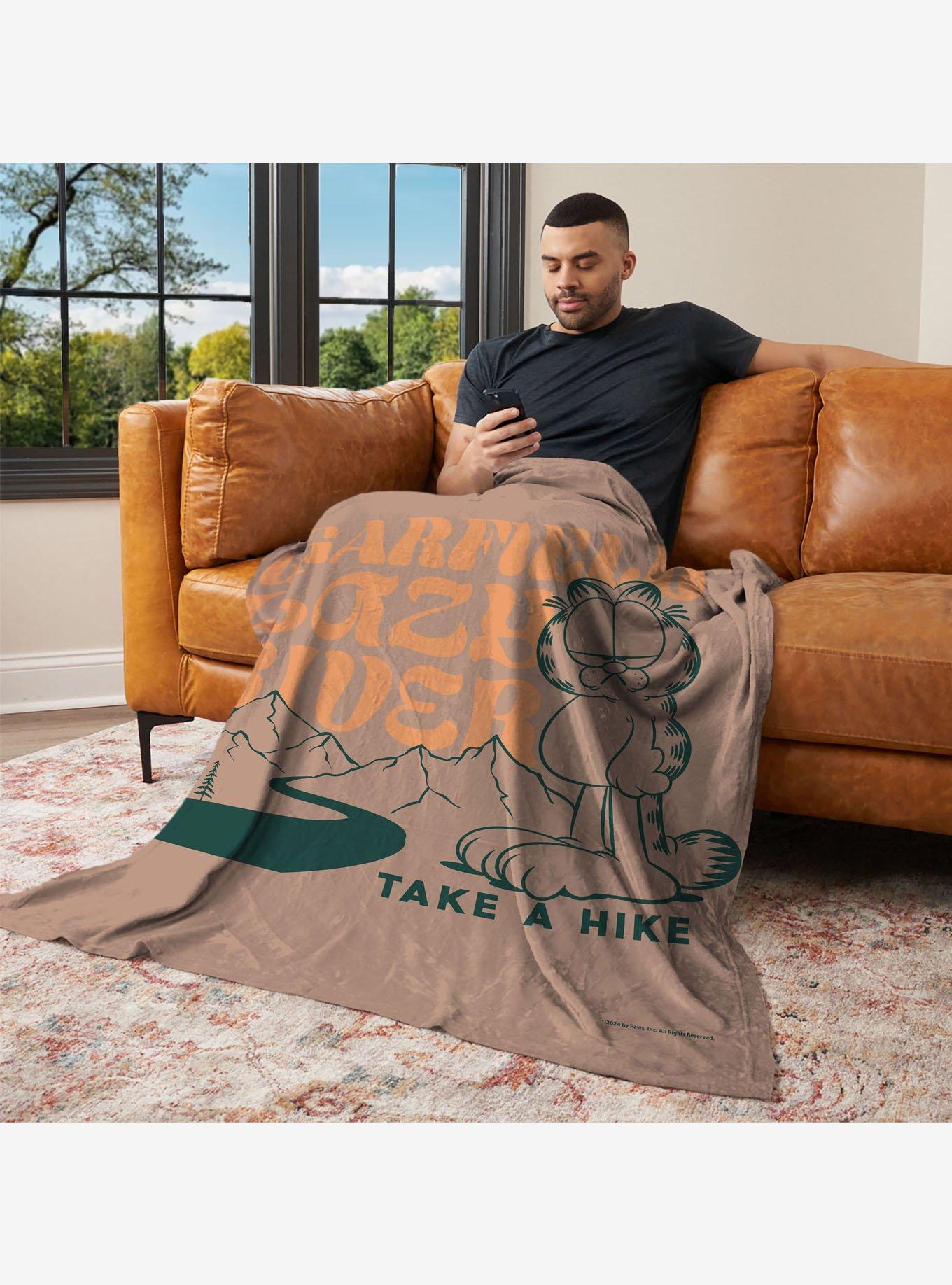 Garfield Take A Hike 50x60" Silk Touch Throw Blanket, , alternate