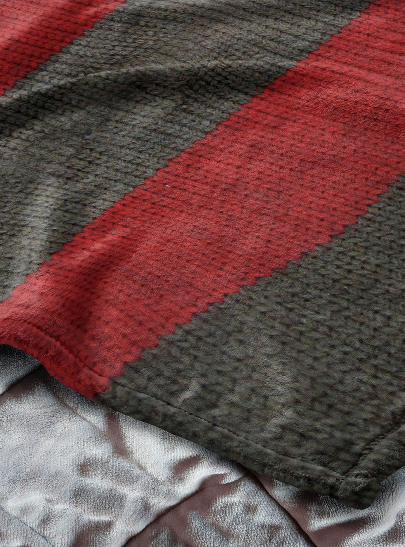 A Nightmare On Elm Street Sweater 40x50" Silk Touch Throw Blanket, , alternate