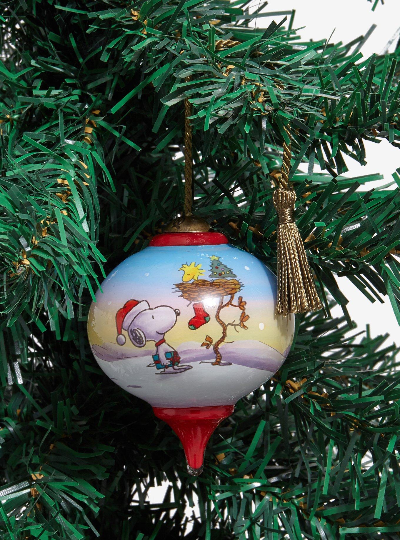 Hallmark Peanuts Ne'Qwa Snoopy & Woodstock Holiday Ornament