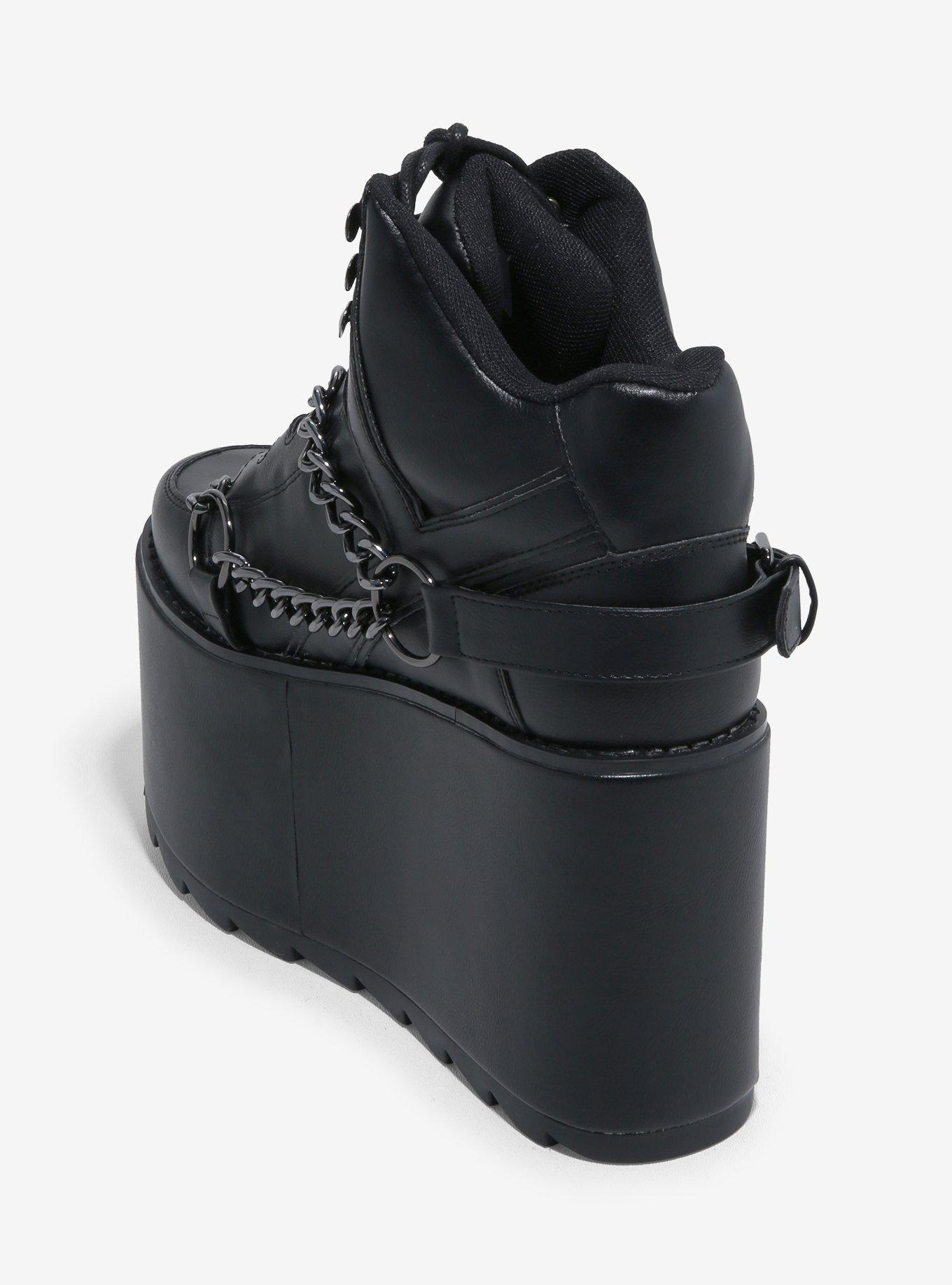 YRU Black Chain Qozmo Sneakers, , hi-res