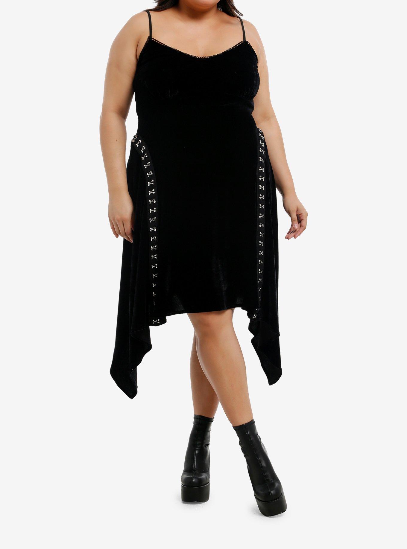 Cosmic Aura Black Velvet Hardware Cami Dress Plus Size, , hi-res