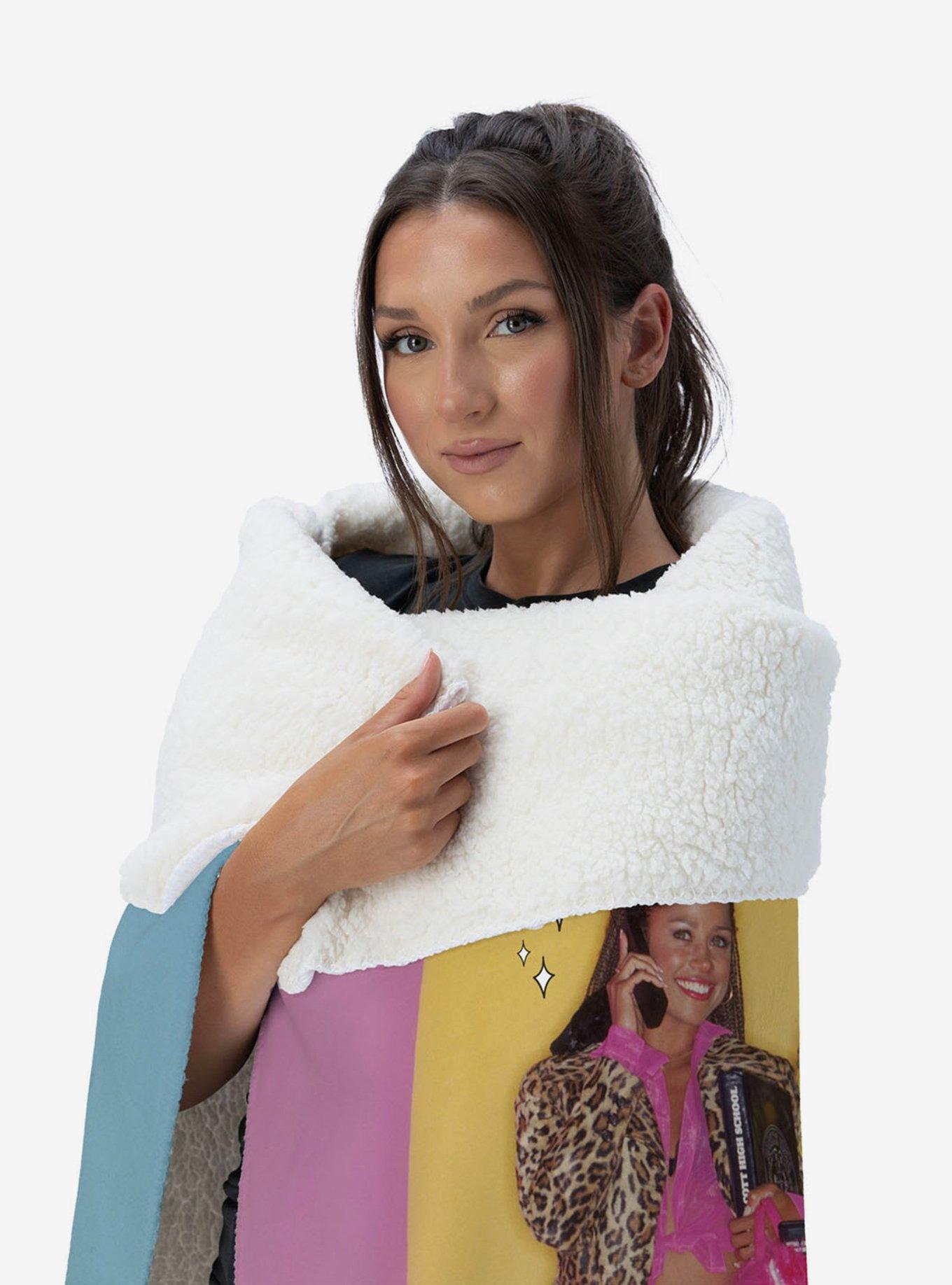 Clueless Dionne Cher Tai Silk Touch Sherpa Throw Blanket, , hi-res