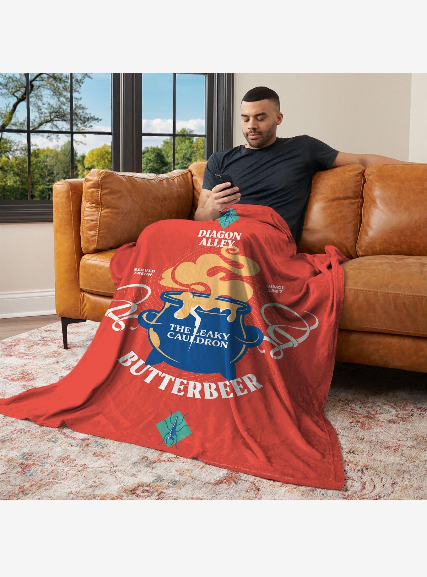 Harry Potter Leaky Cauldron 60x80" Silk Touch Throw Blanket, , hi-res