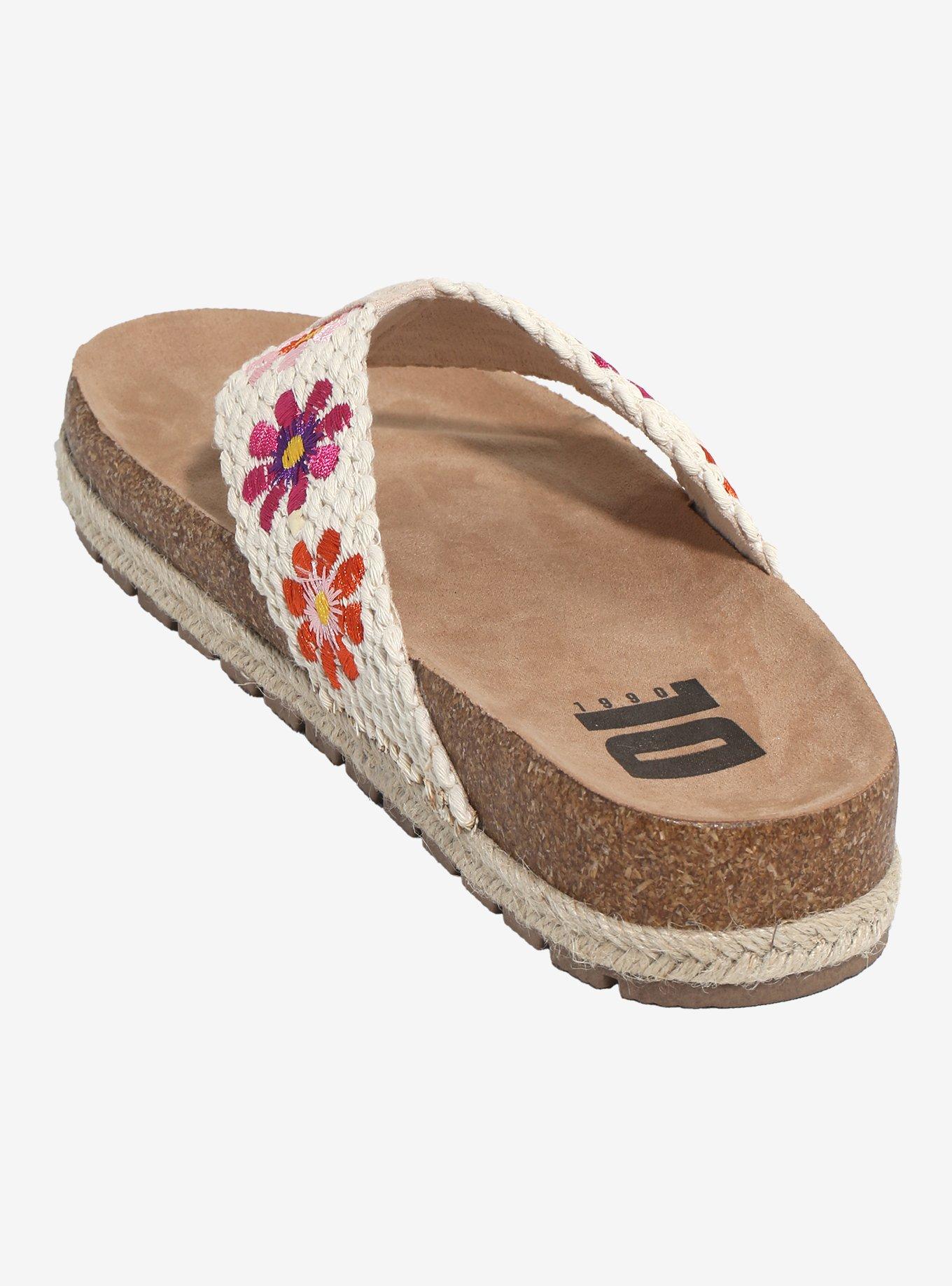 Dirty Laundry White Tigerlily Floral Sandals, , hi-res