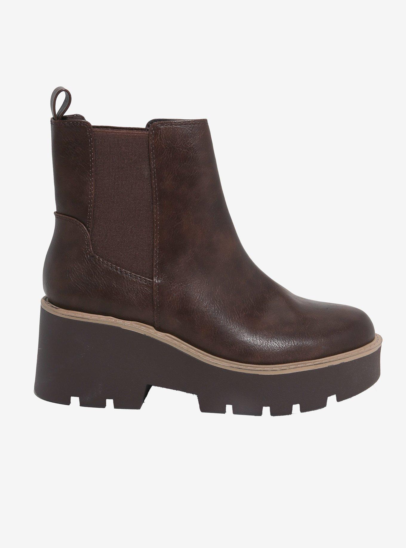 Dirty Laundry Brown Chelsea Boots, MULTI, alternate