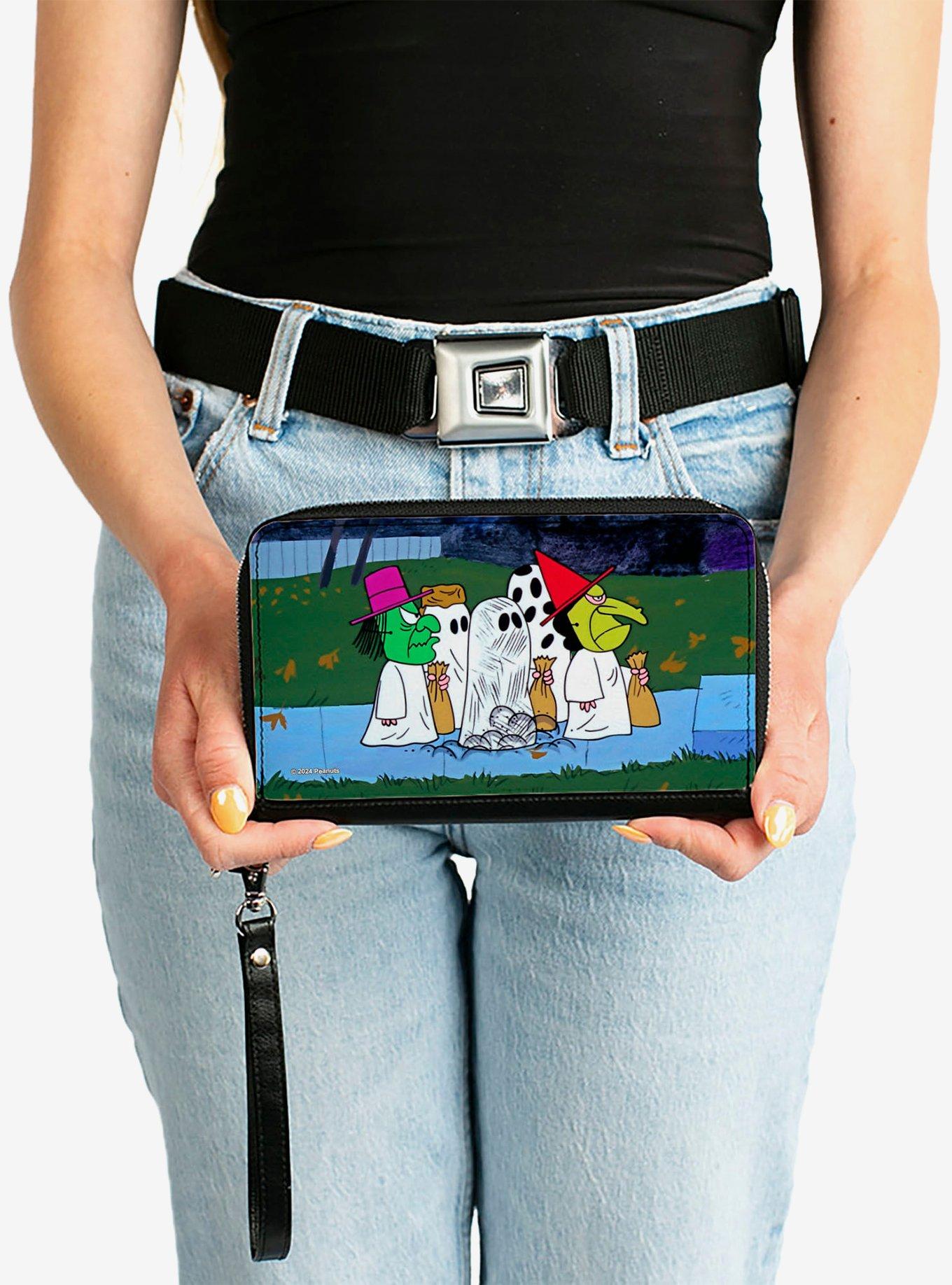 Peanuts Gang Halloween Trick Or Treat Group Pose Zip Around Wallet, , hi-res
