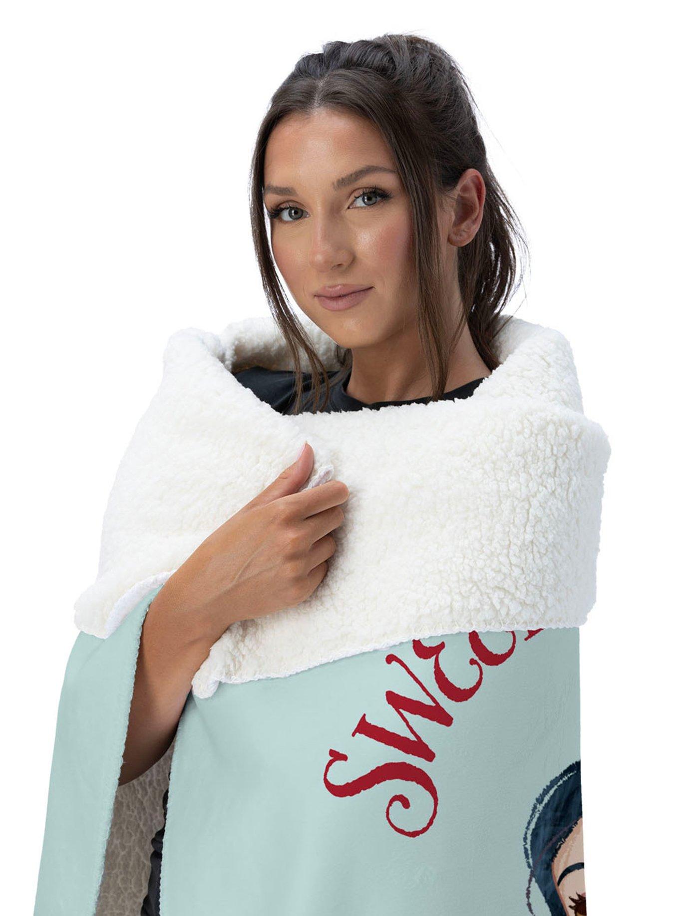 Disney Snow White Sweet Natured Silk Touch Sherpa Throw Blanket, , alternate