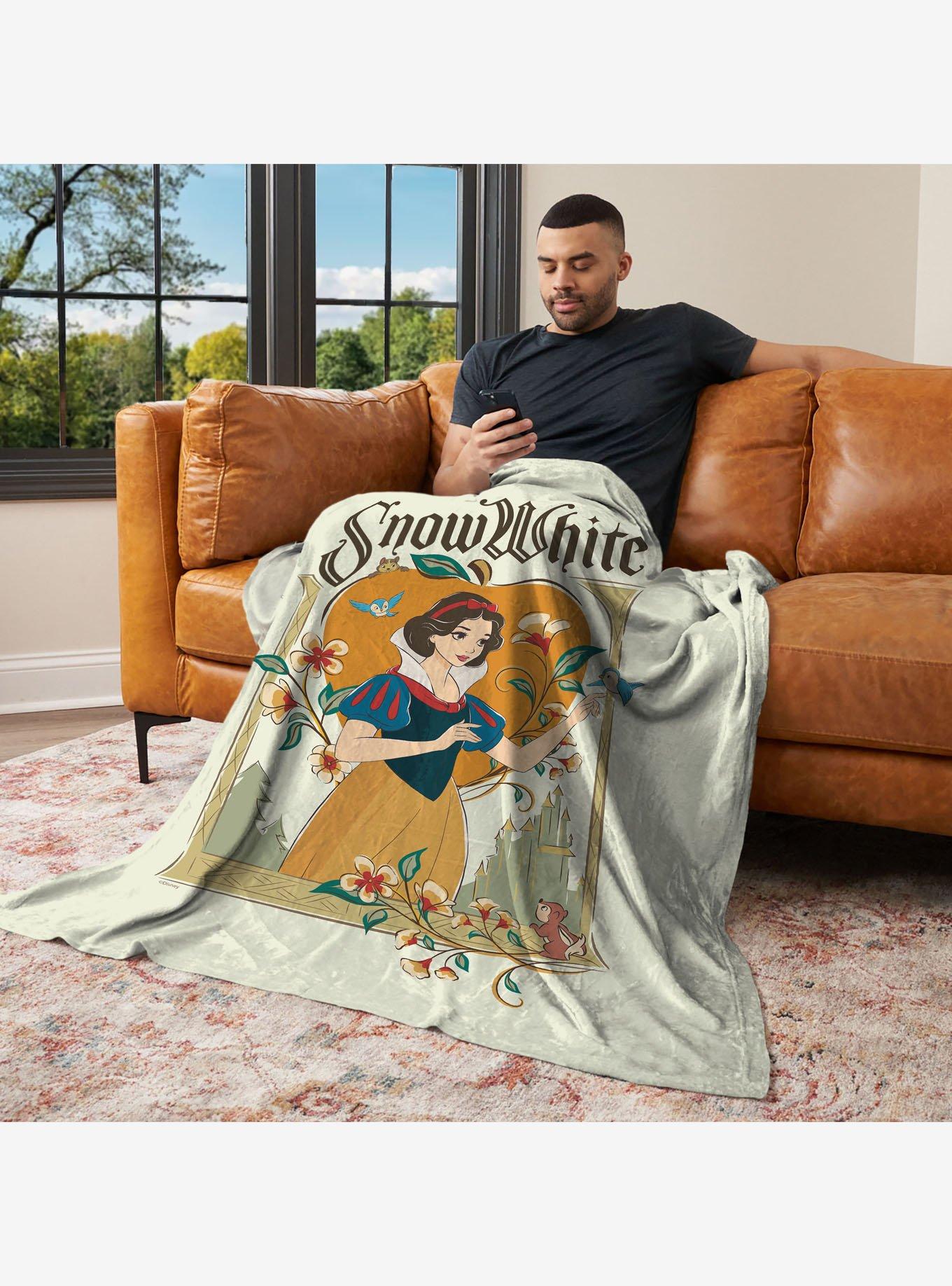 Disney Snow White Big Apple 50x60" Silk Touch Throw Blanket, , alternate